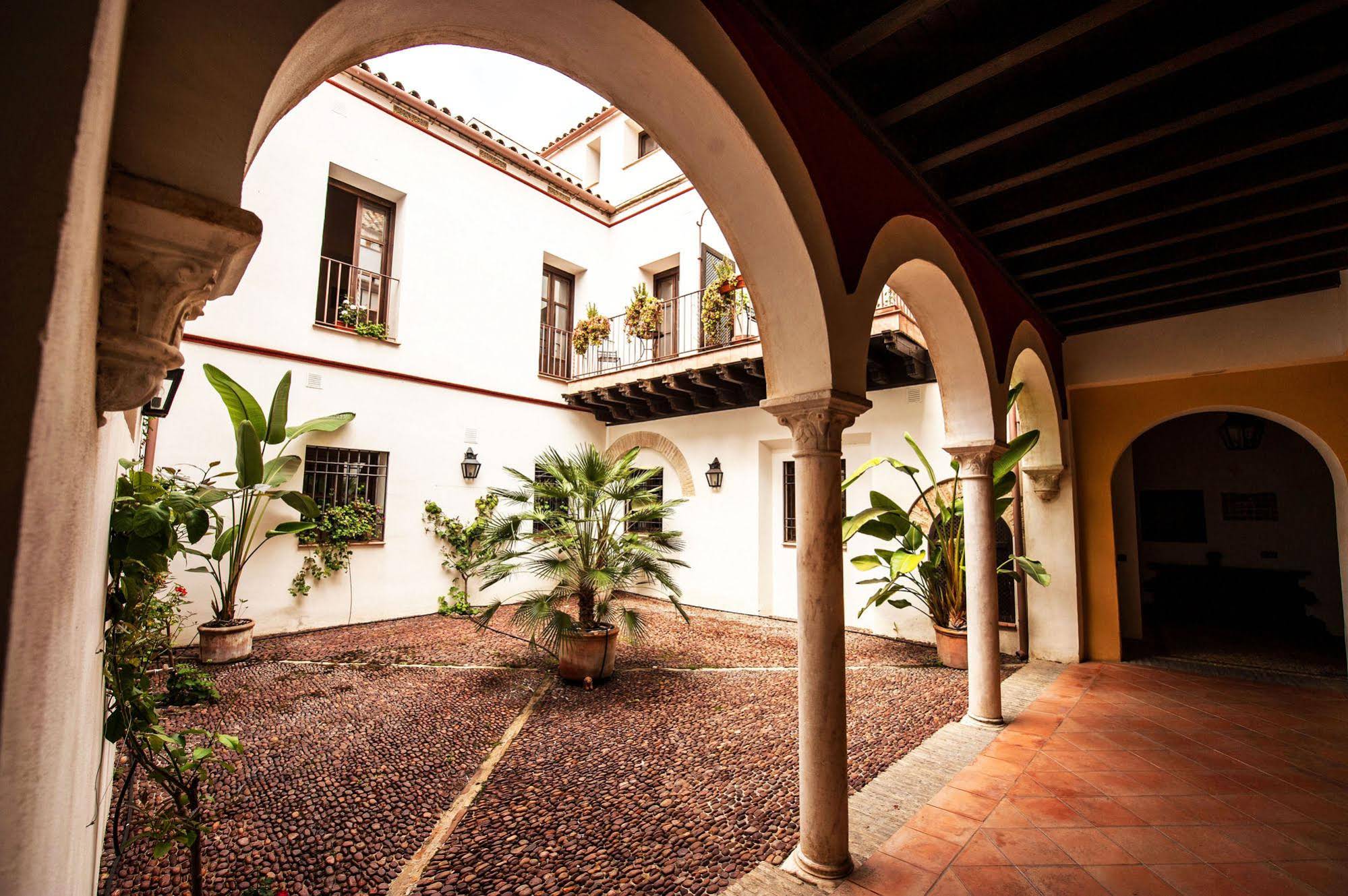 Los Patios De La Juderia Apartamentos