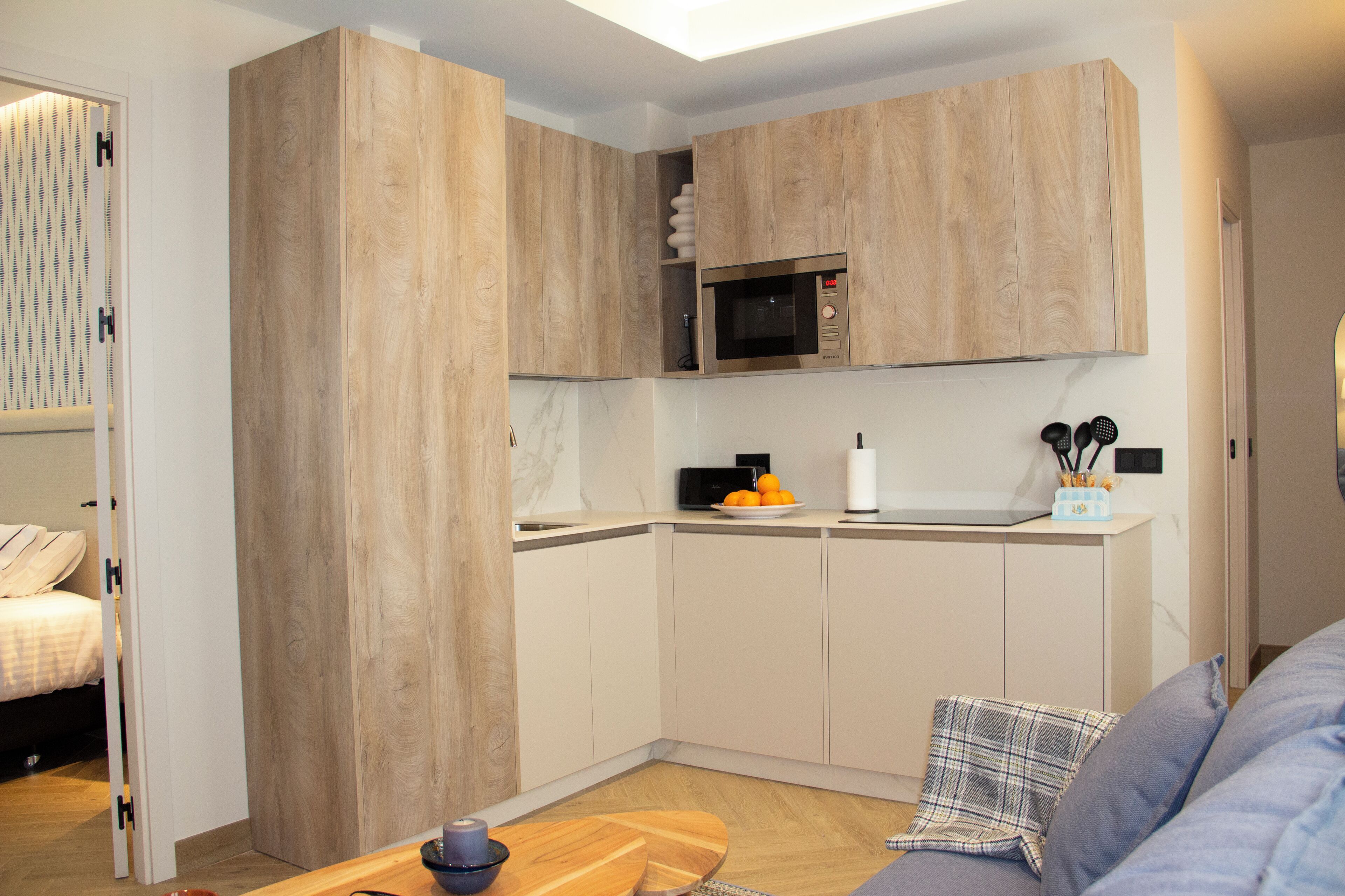 Puerta De La Ribera Suites