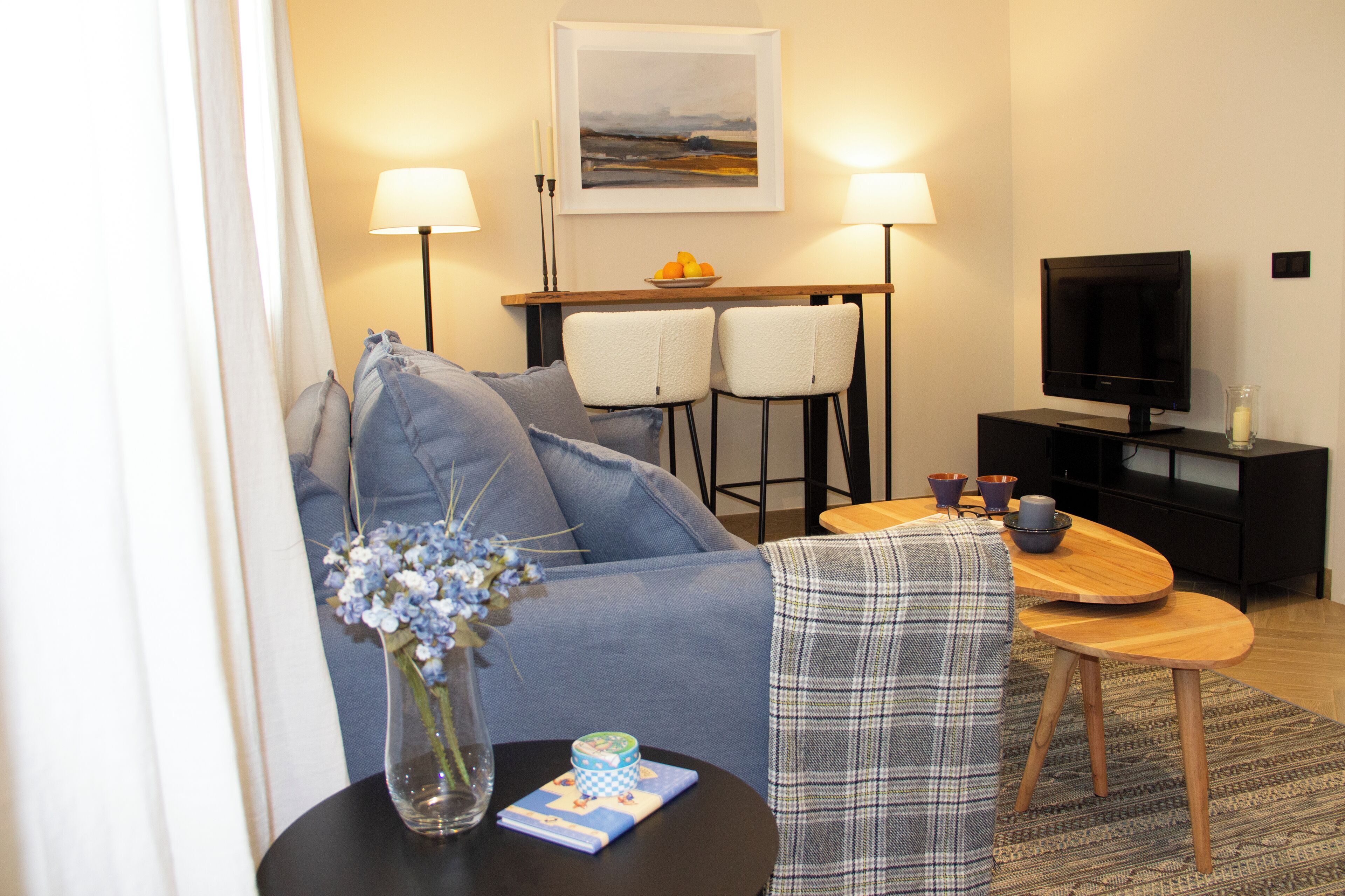 Puerta De La Ribera Suites