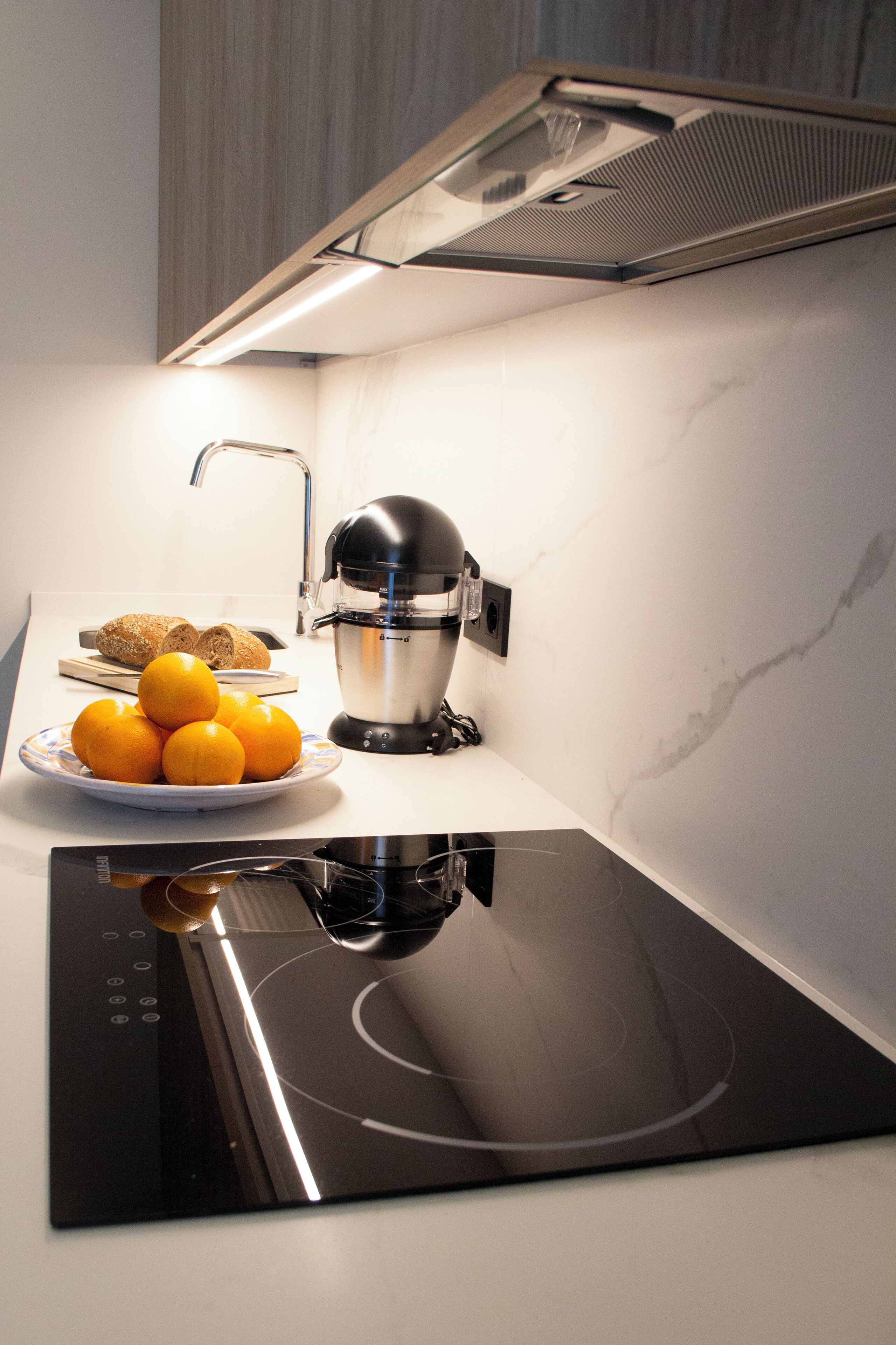 Puerta De La Ribera Suites