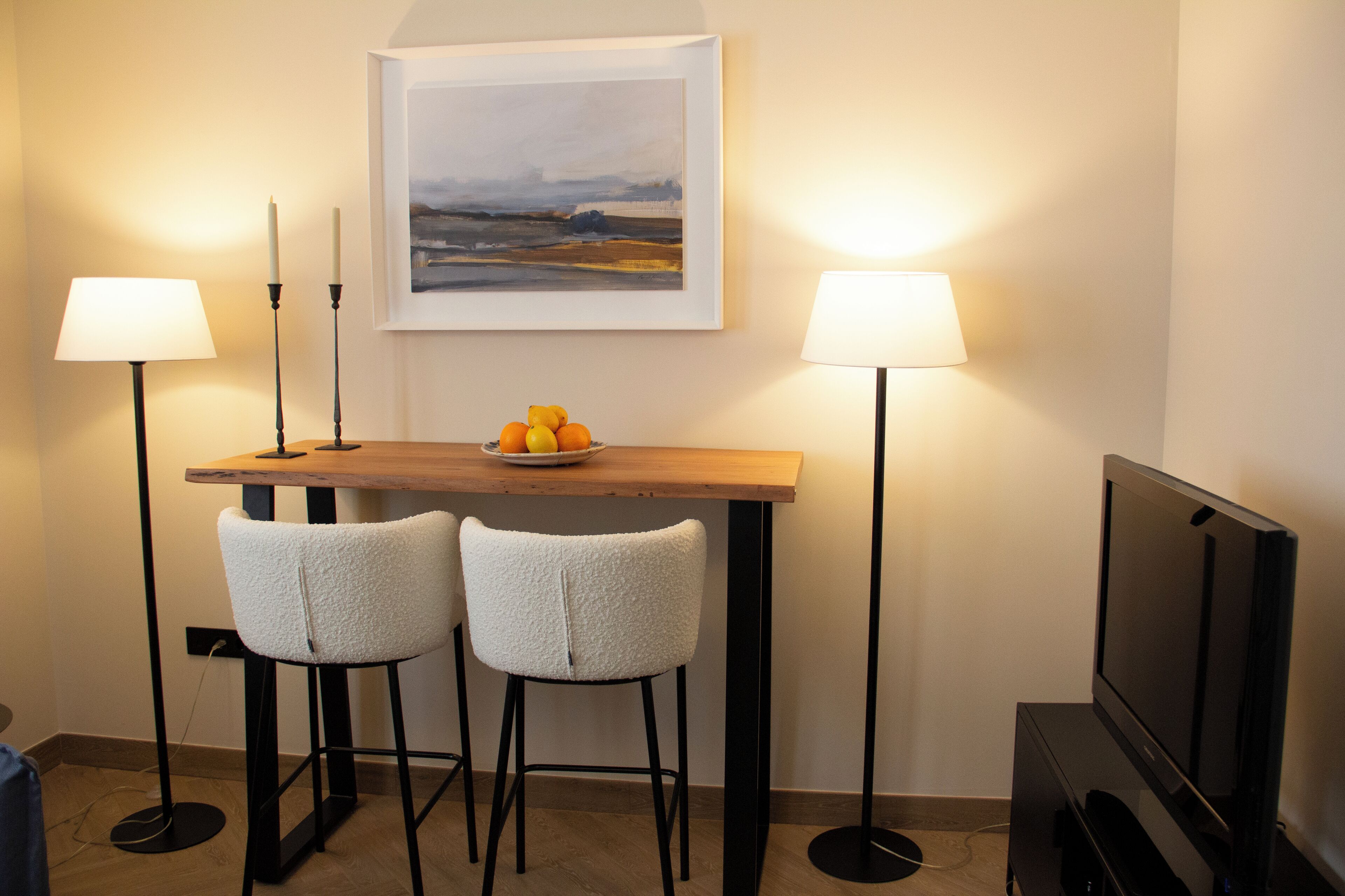 Puerta De La Ribera Suites