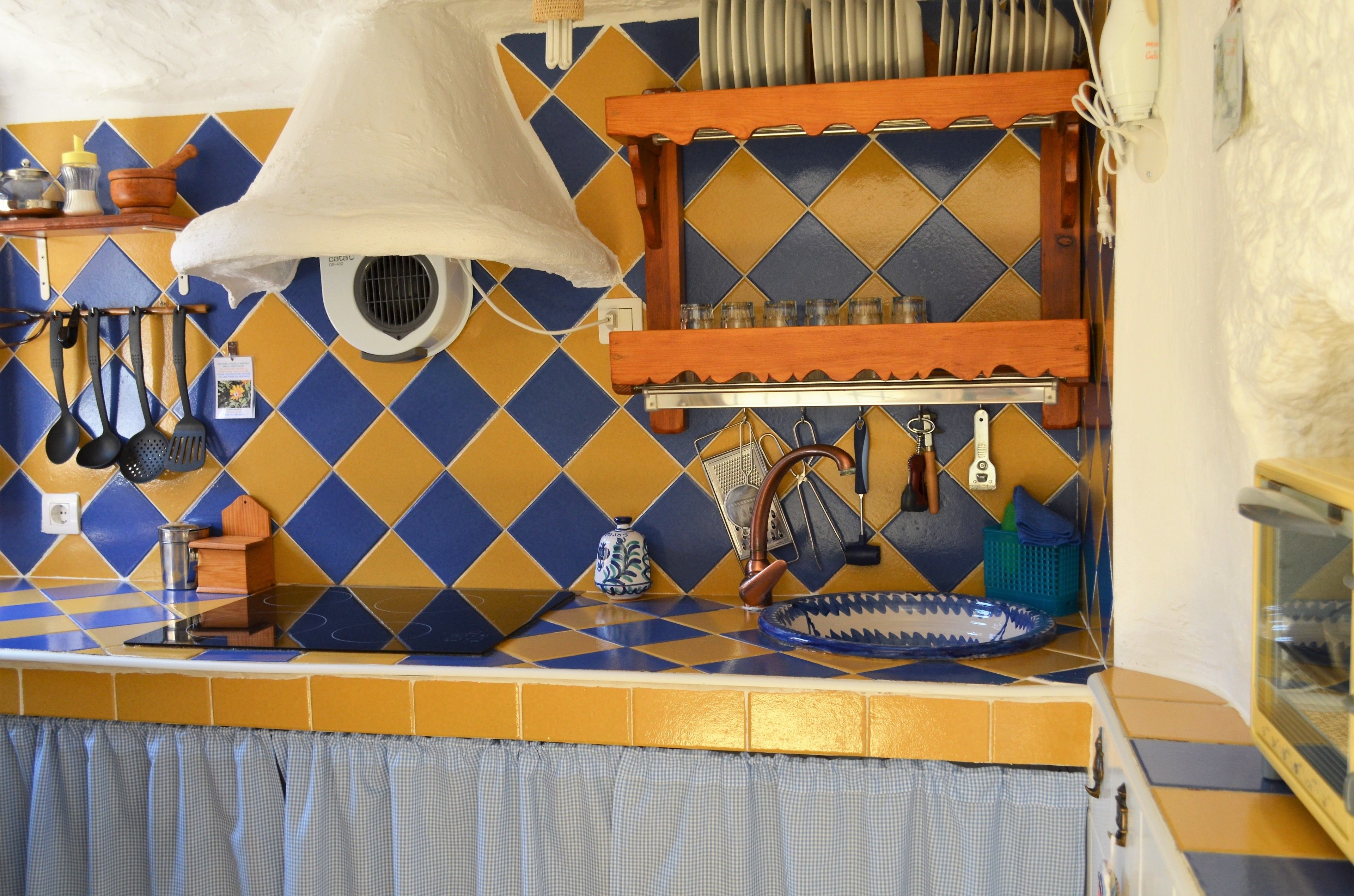 Cuevas Algarves De Gorafe