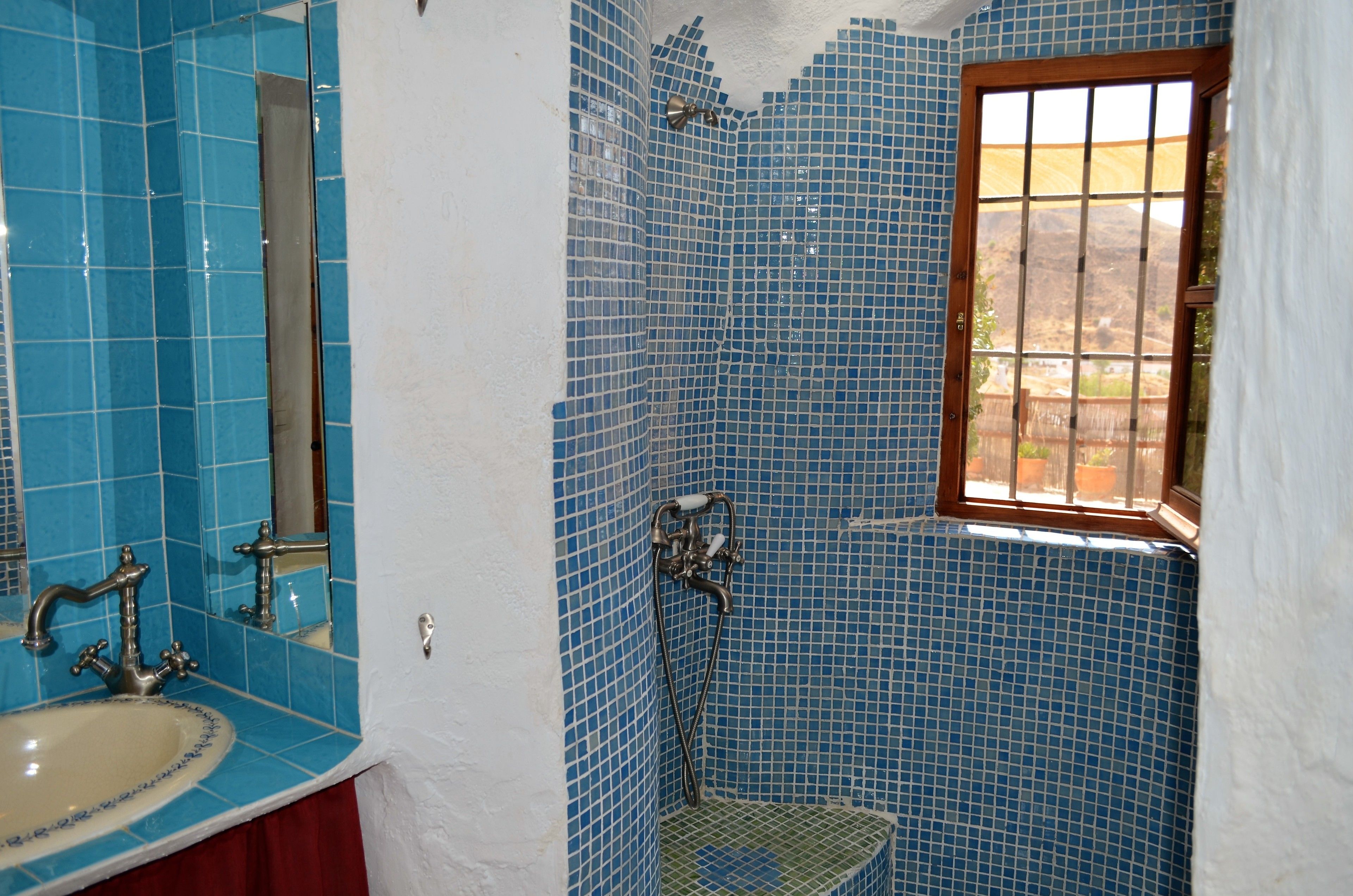 Cuevas Algarves De Gorafe