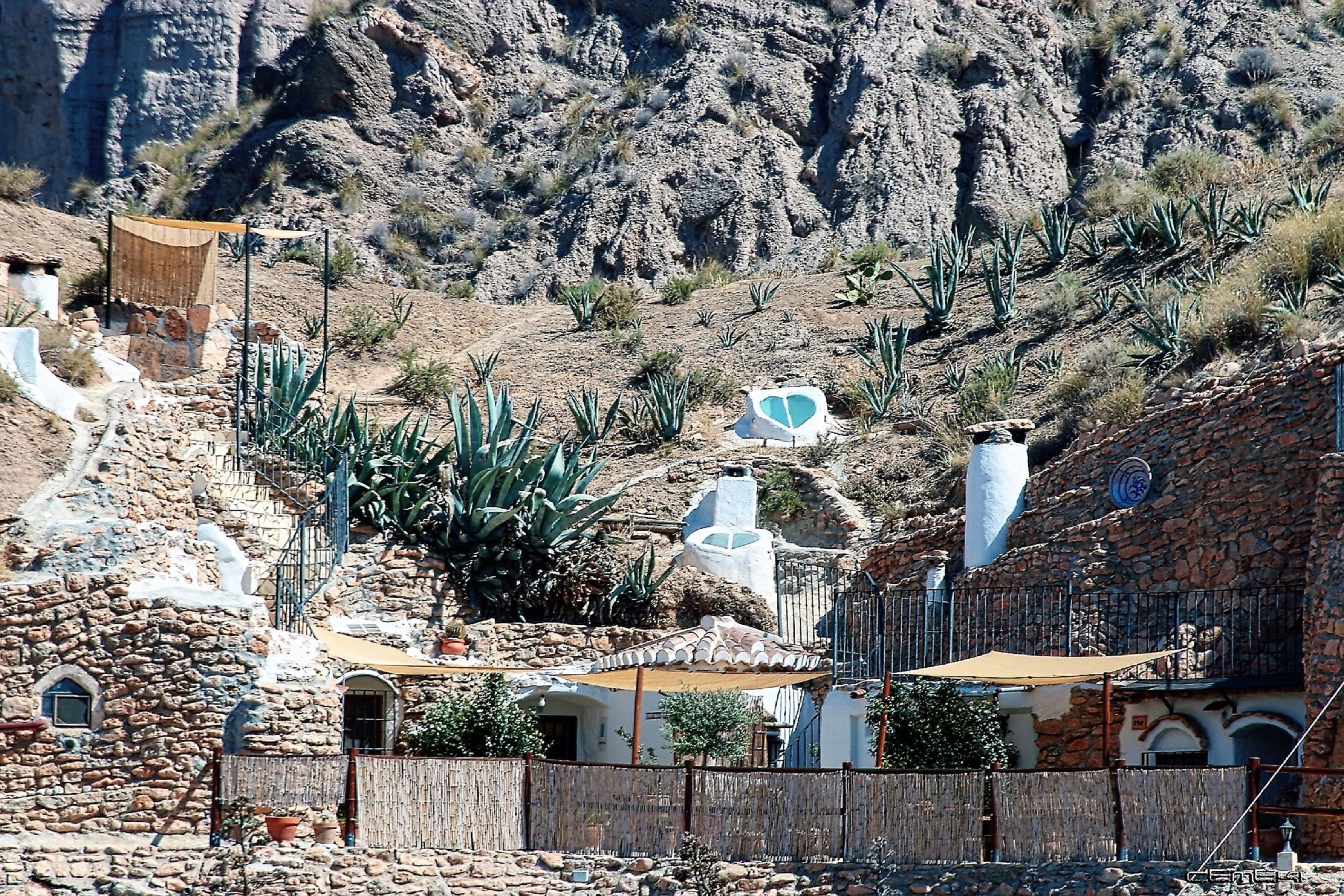 Cuevas Algarves De Gorafe