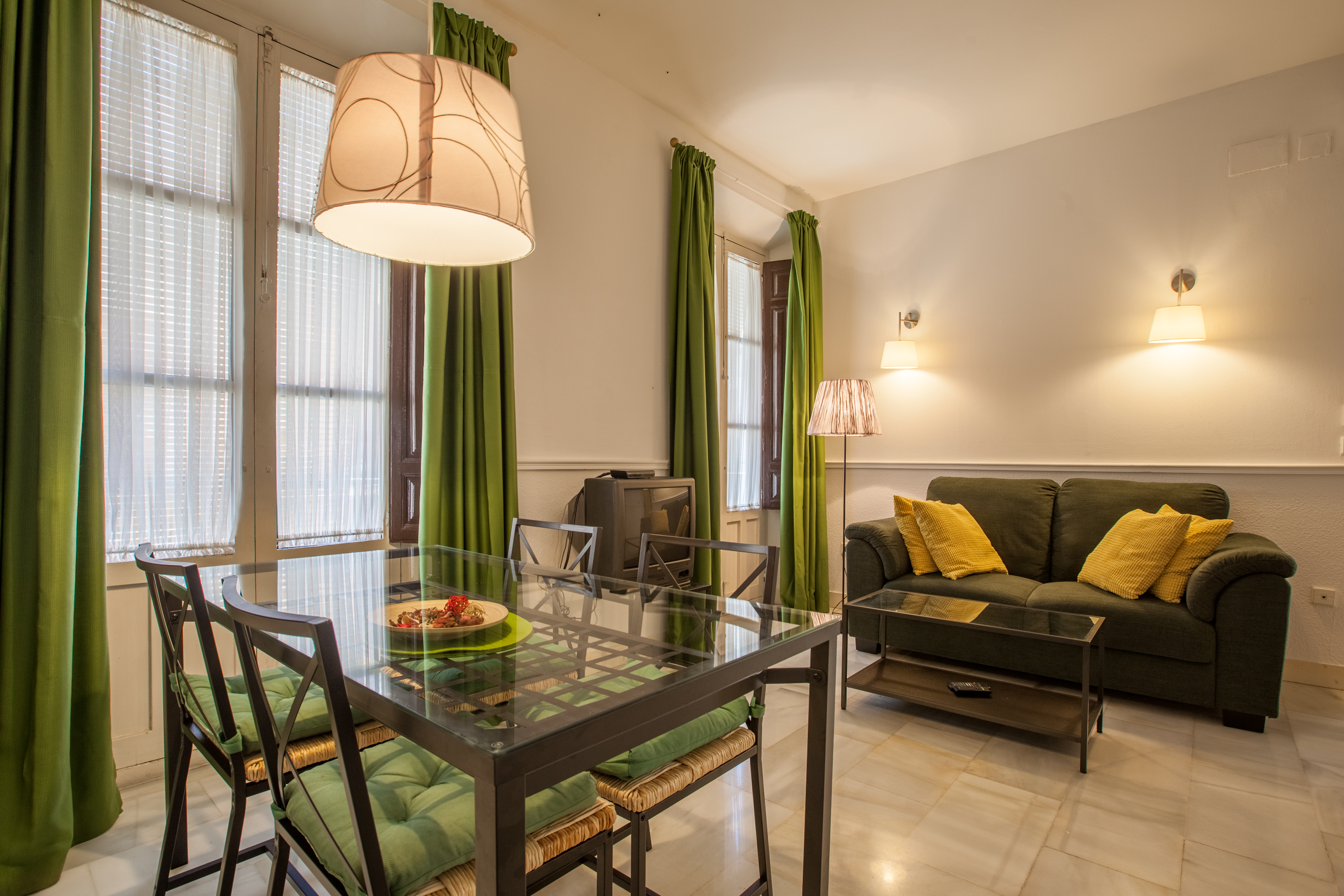 Casa Montalbán Apartamentos