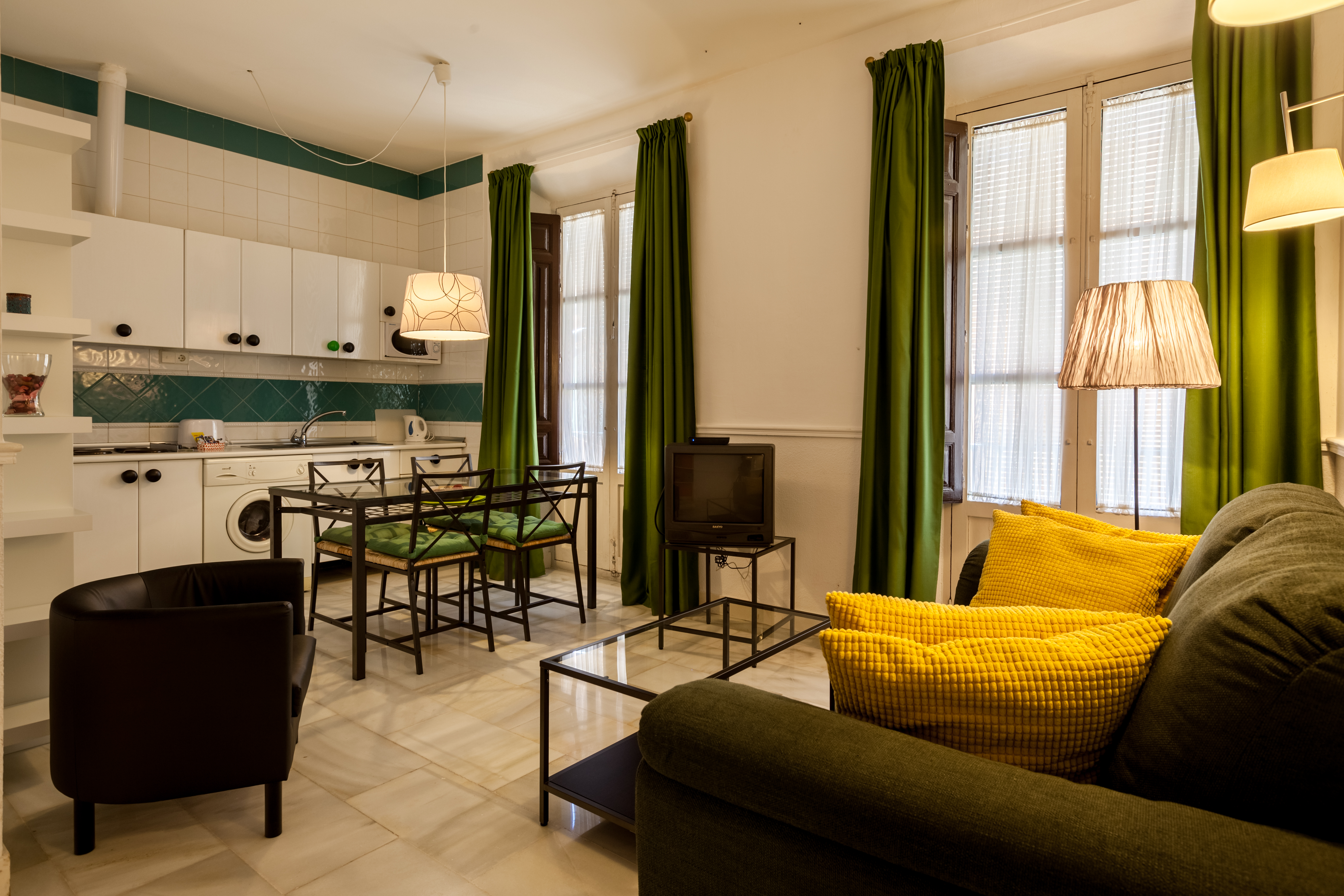 Casa Montalbán Apartamentos