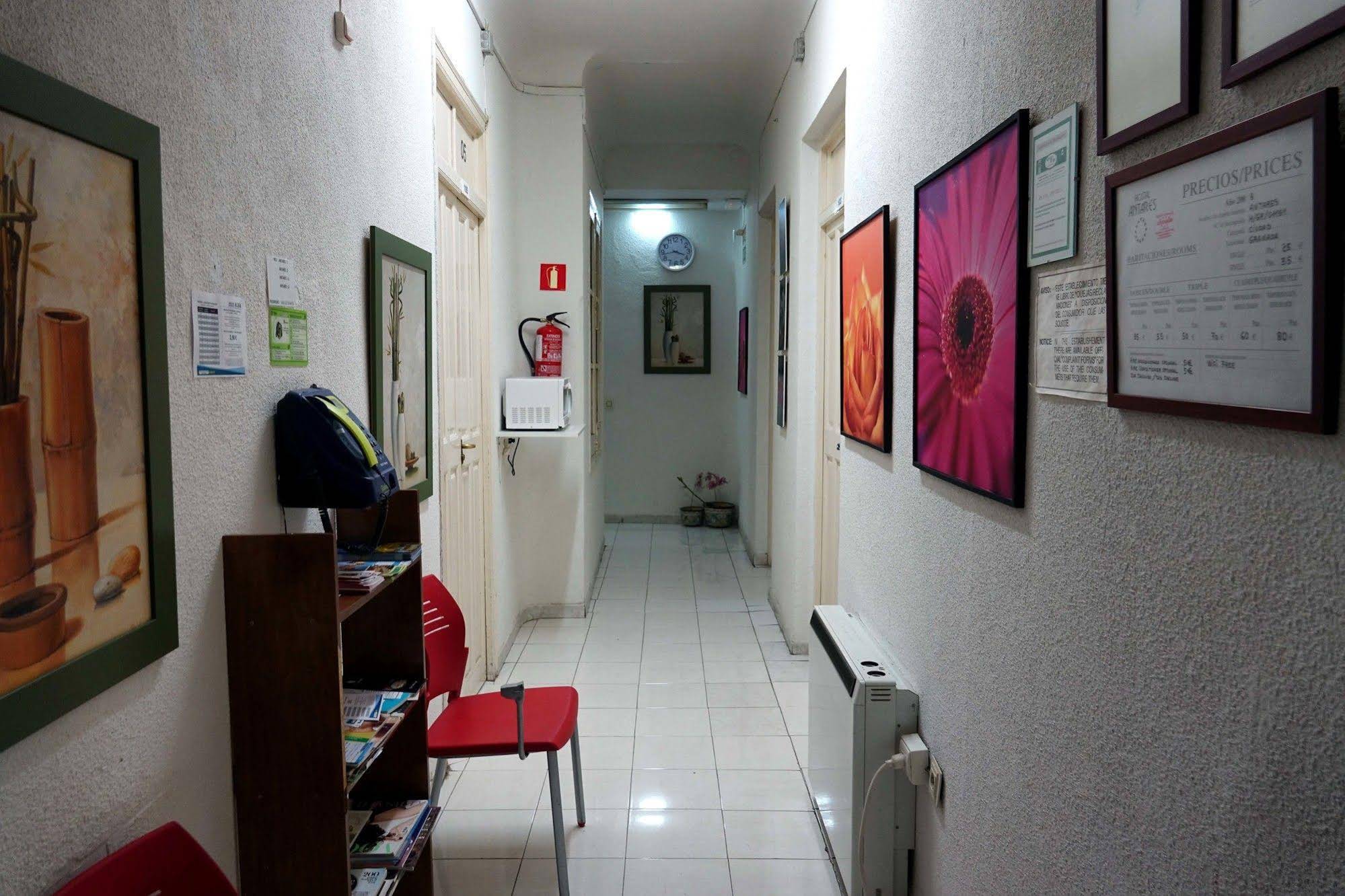 Hostal Antares