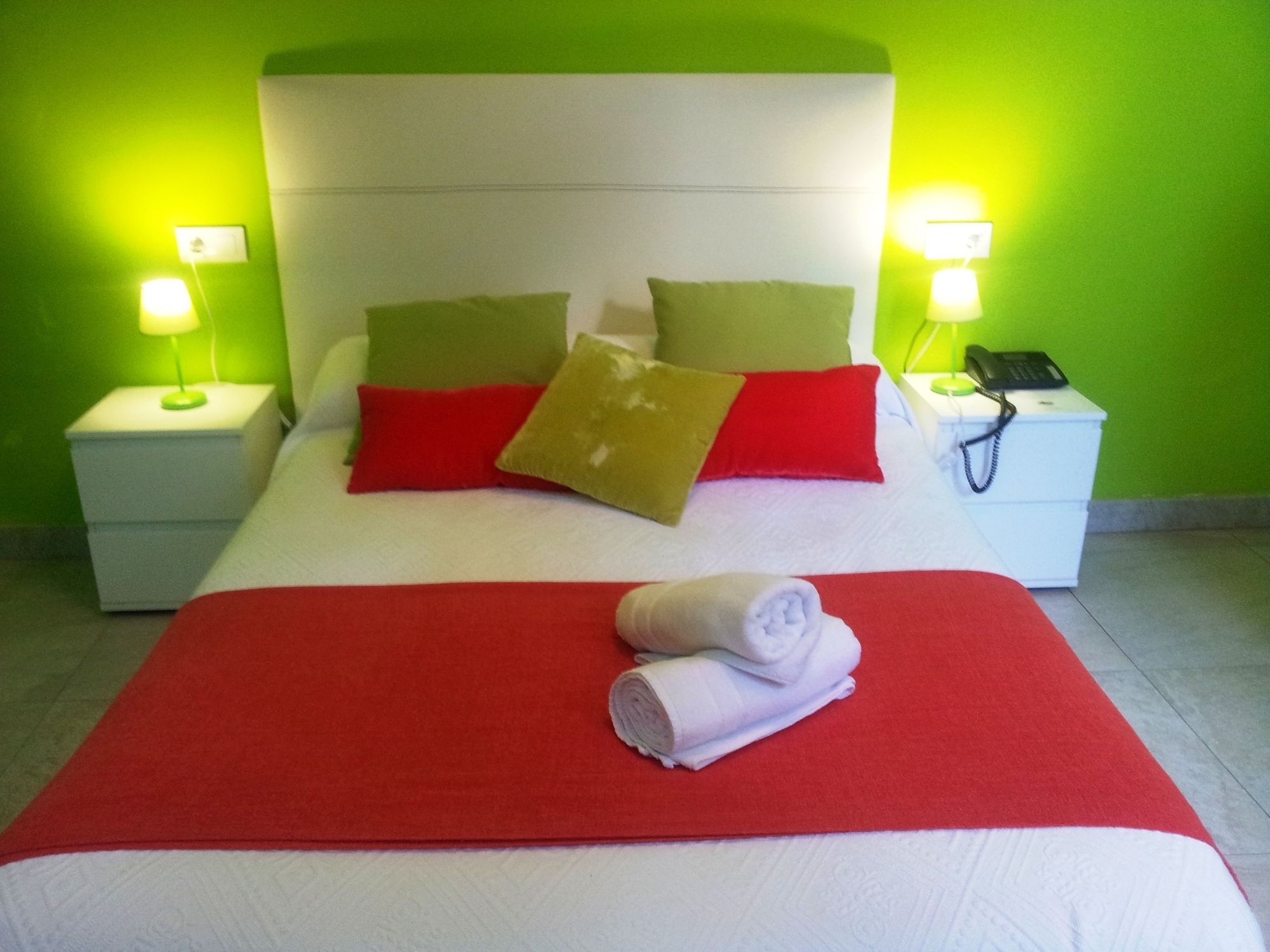 Nest Style Granada
