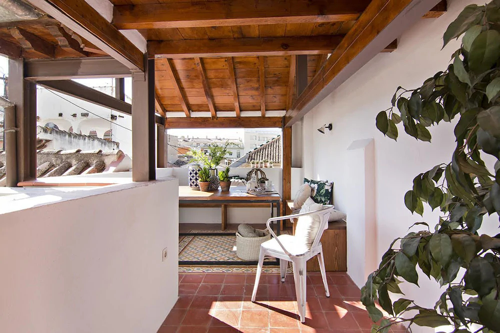 Pilar House