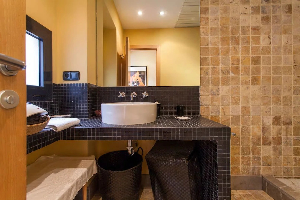 Alcazar Santa Cruz Pool Villa