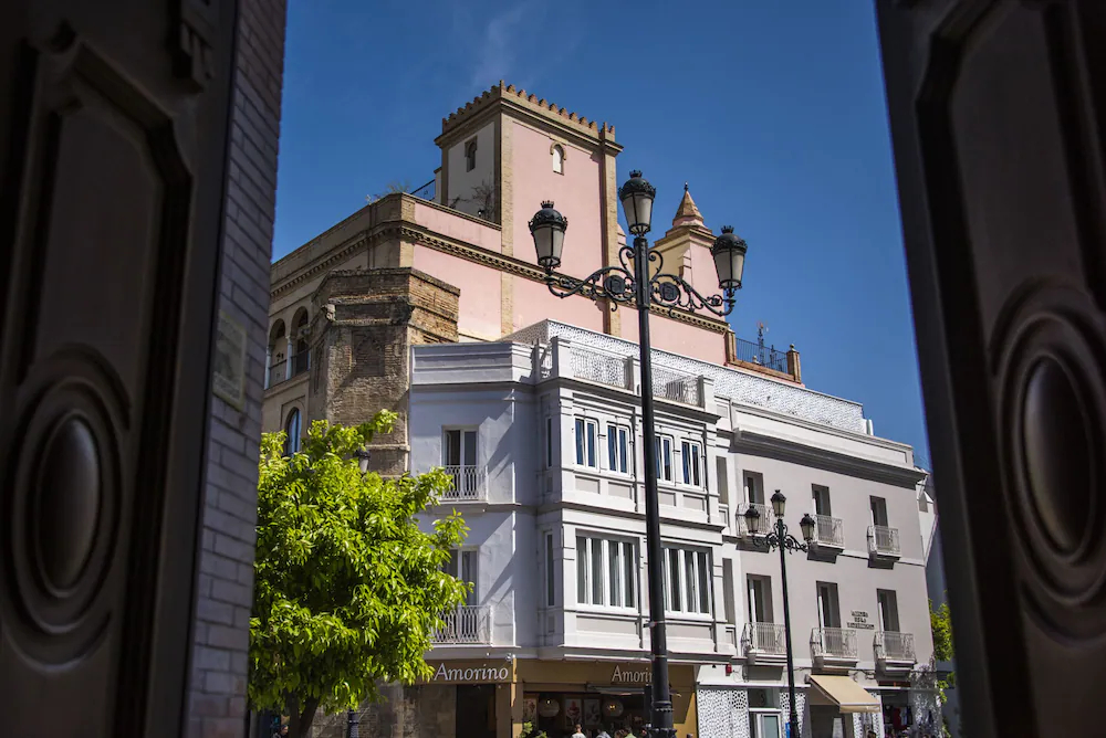 Torre Homenaje Historical Suites