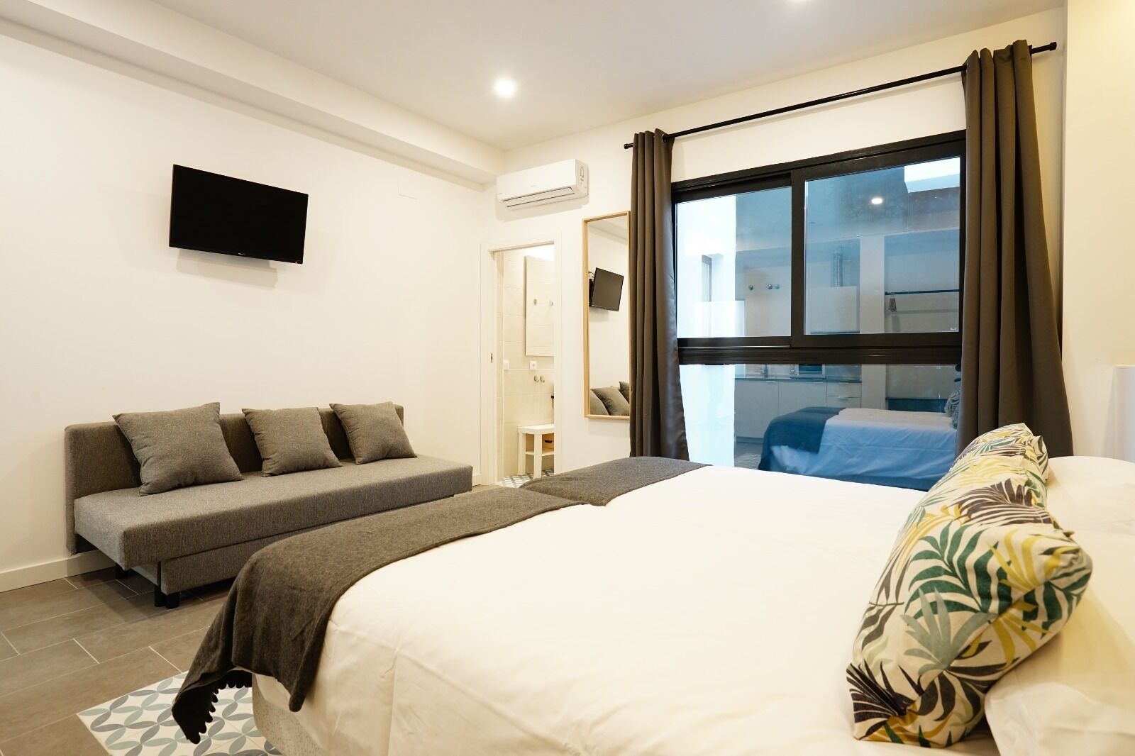 Dolium Apartments