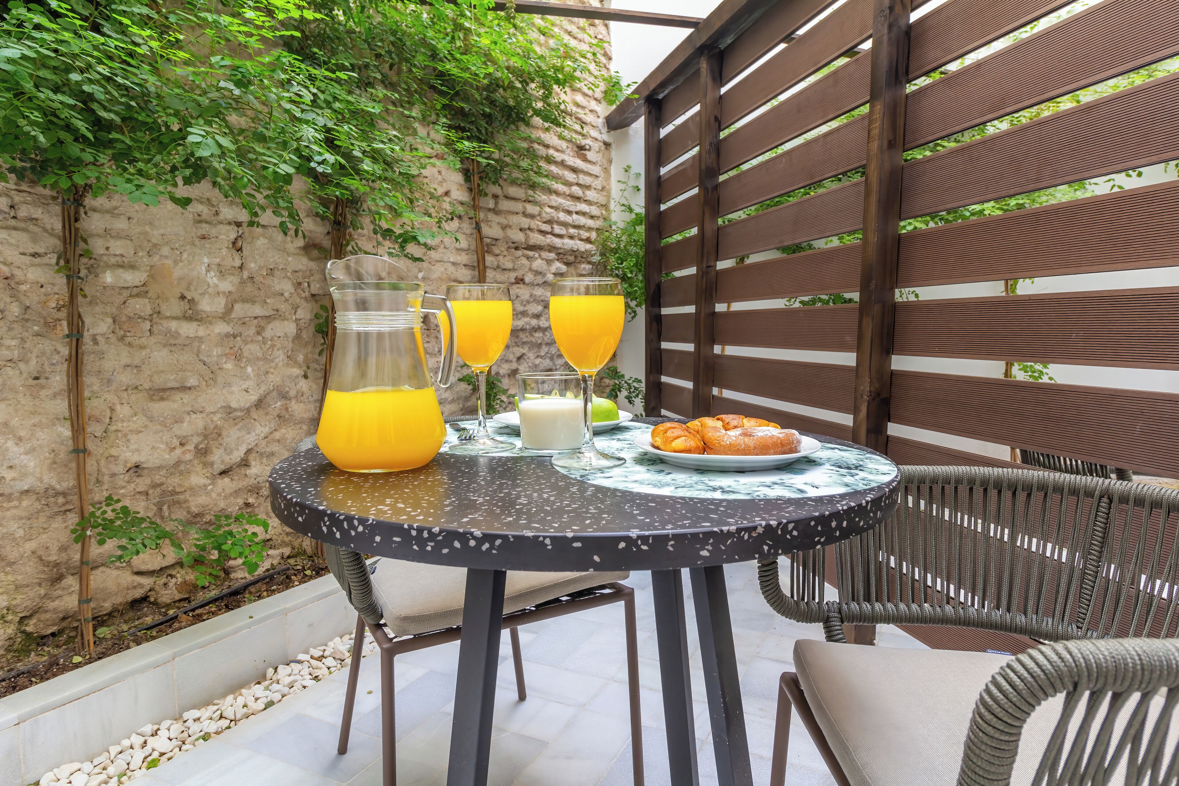 Feelathome San Lorenzo Apartments