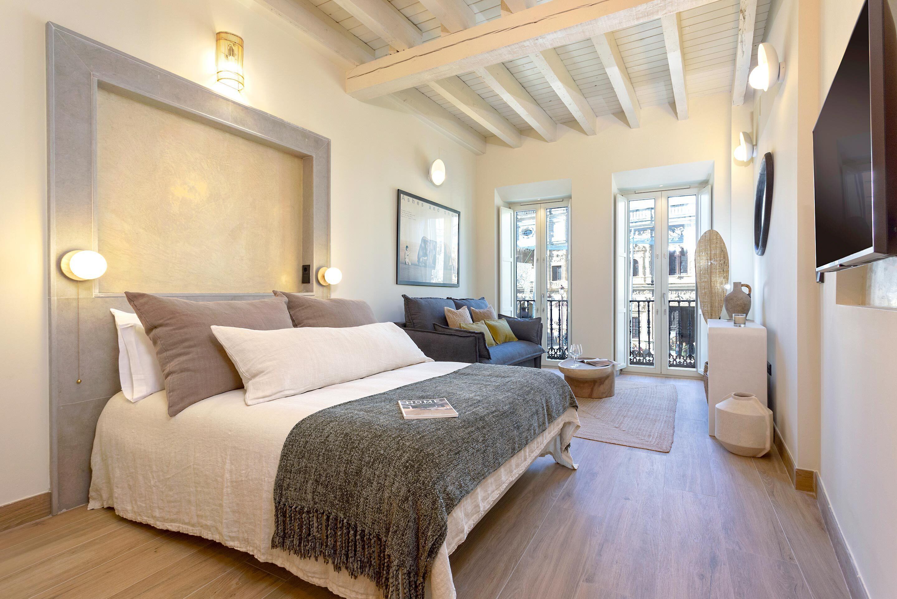 Genteel Home San Francisco Suites