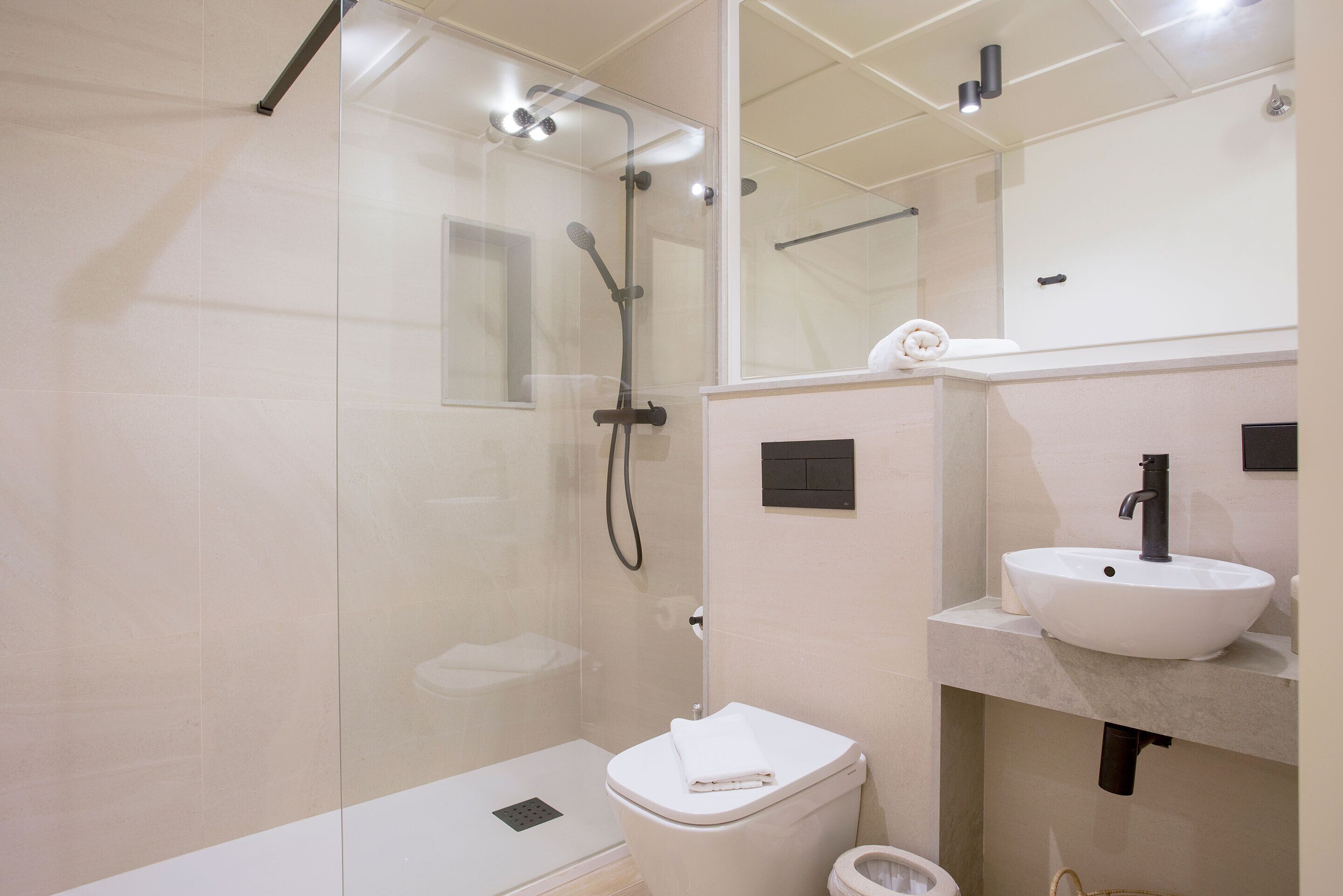 Genteel Home San Francisco Suites