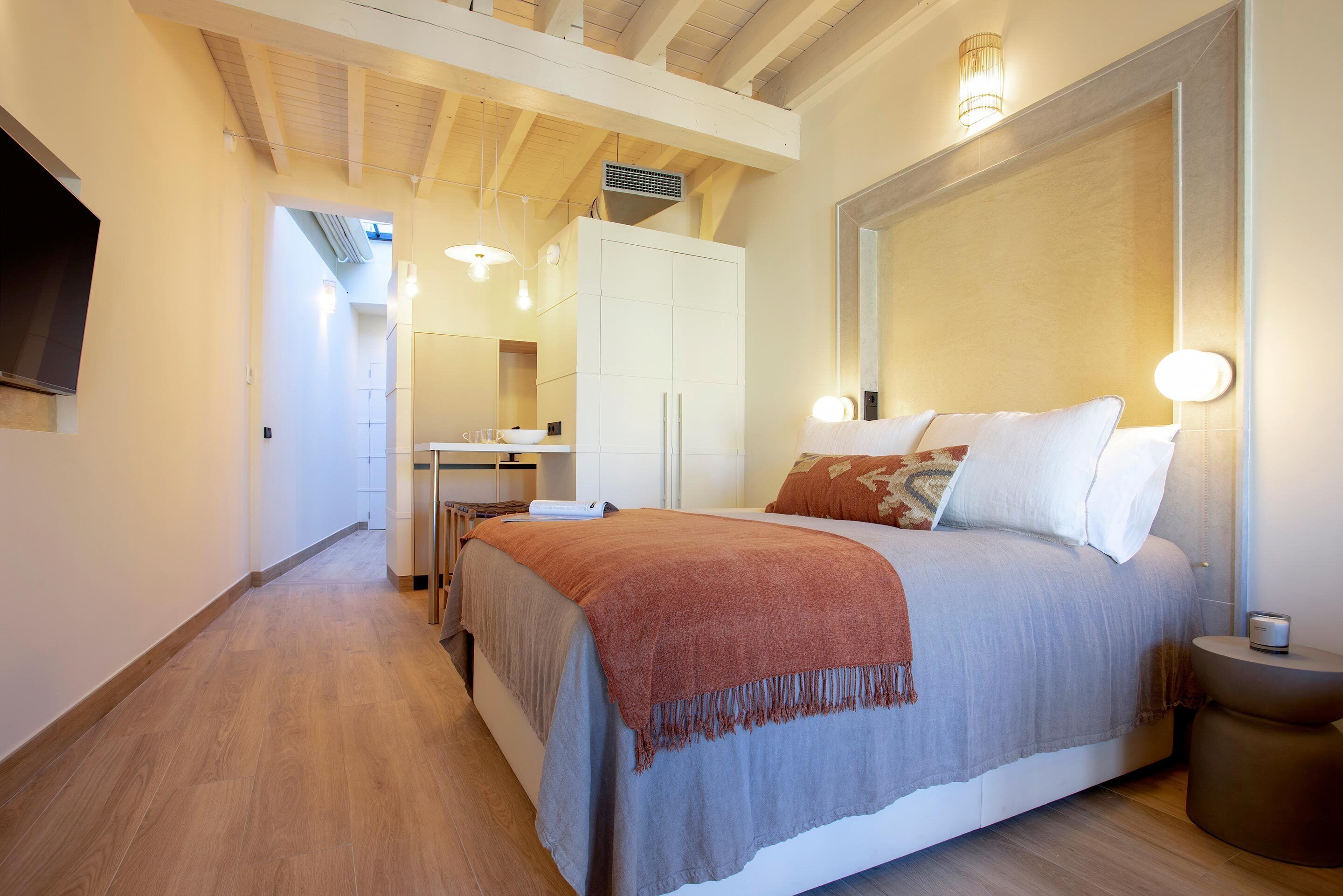 Genteel Home San Francisco Suites