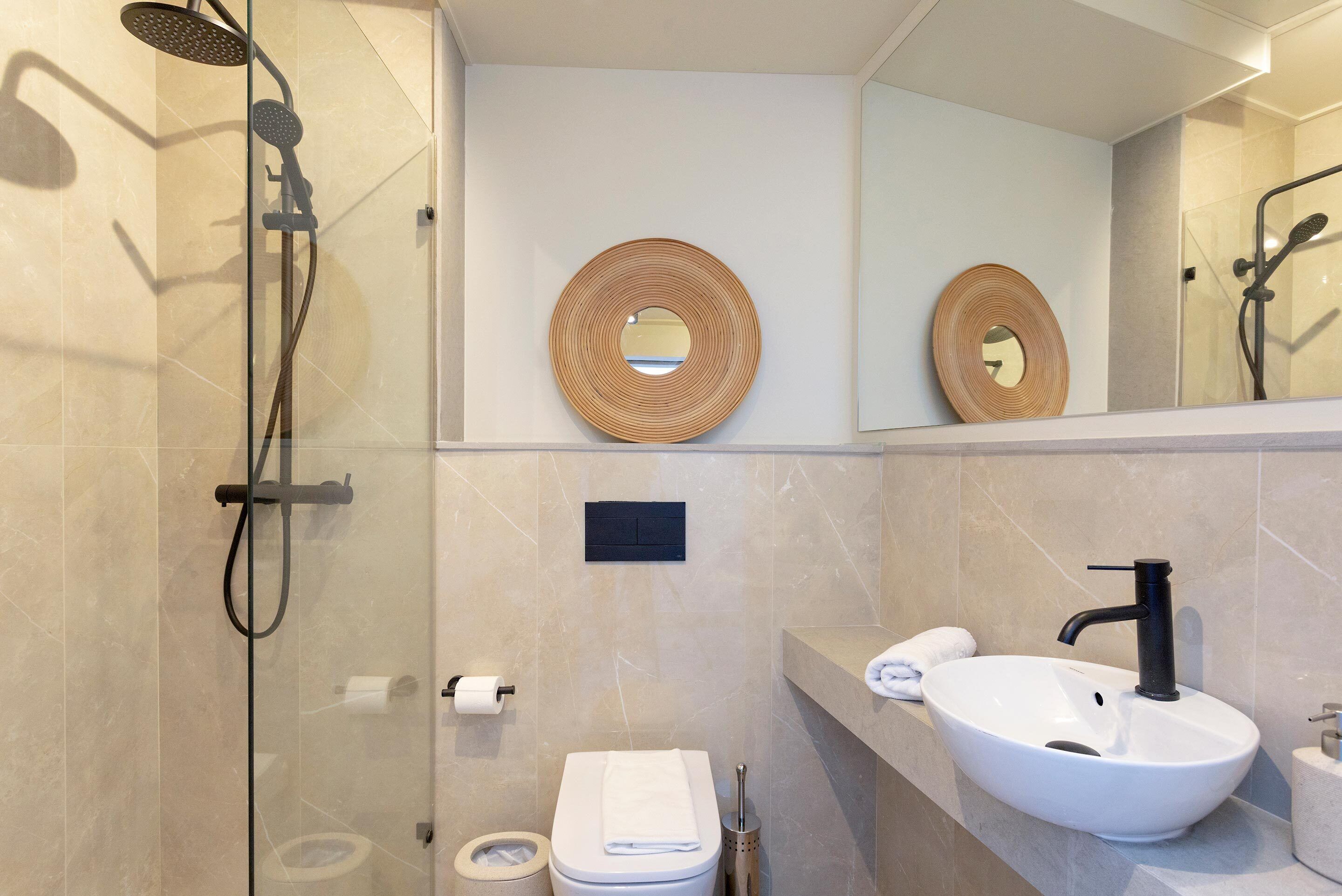 Genteel Home San Francisco Suites