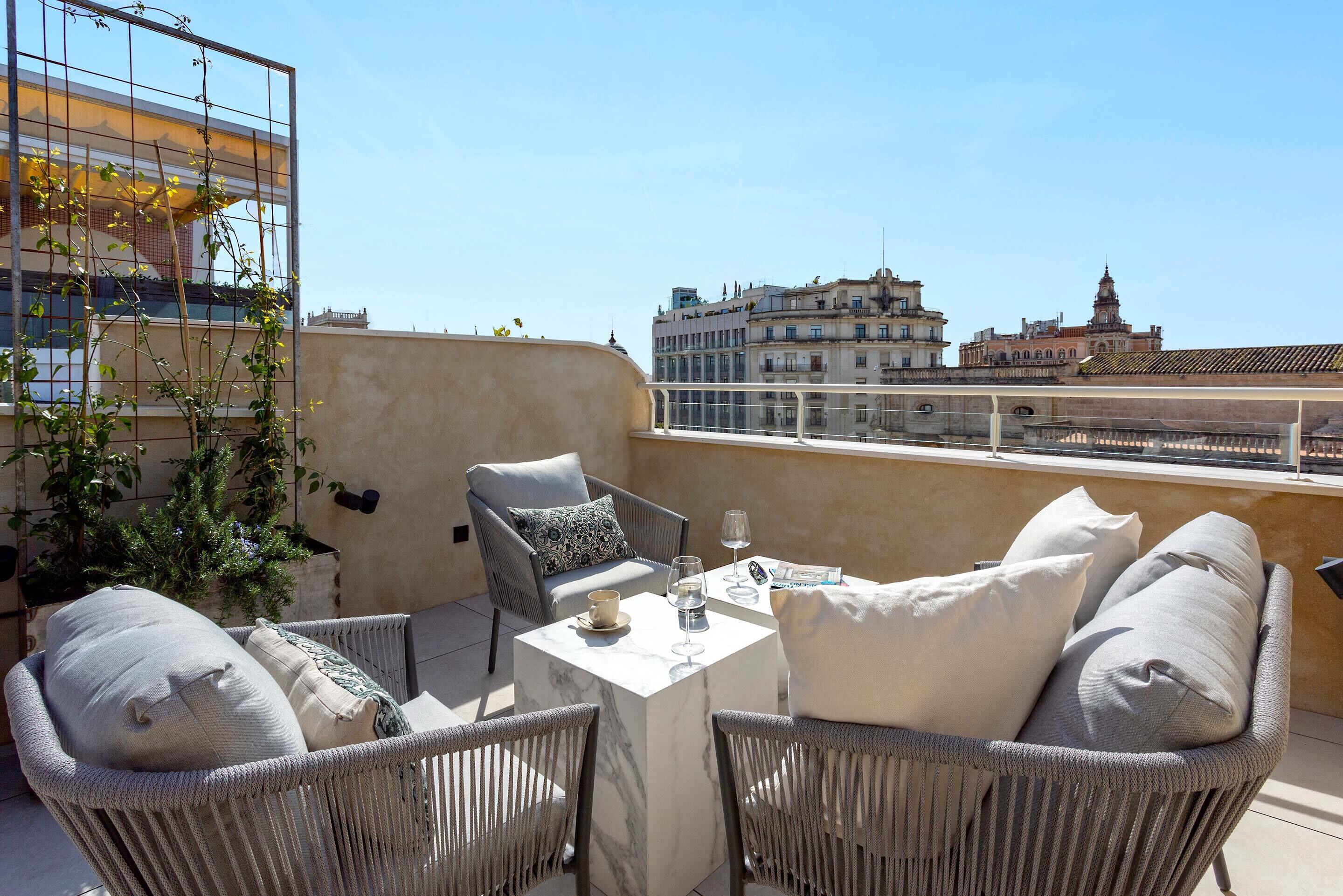 Genteel Home San Francisco Suites