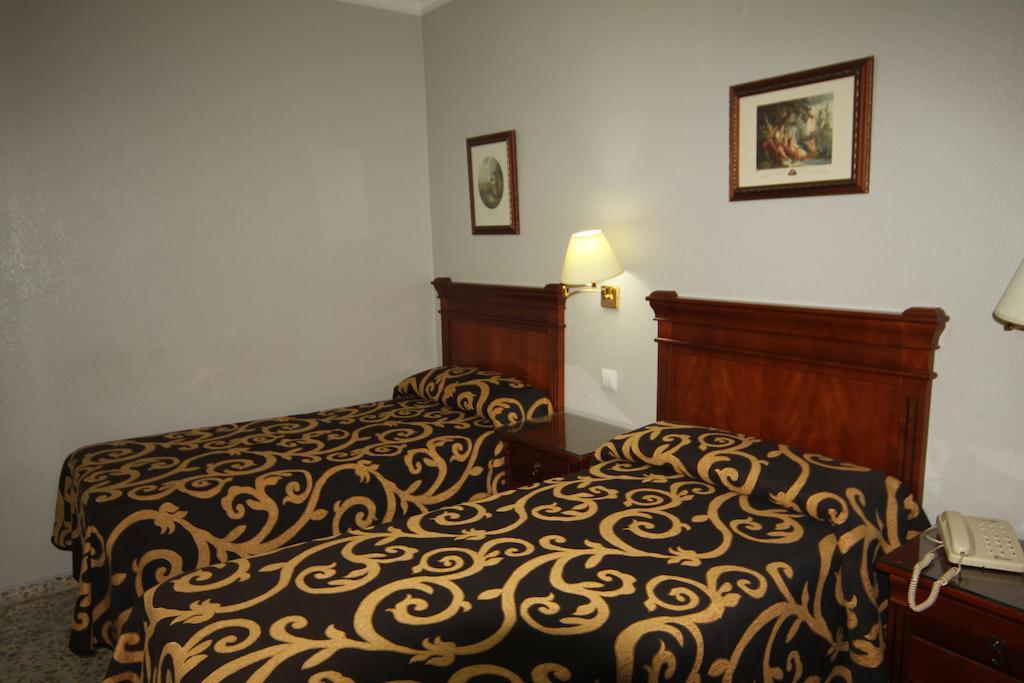 Hostal Roma