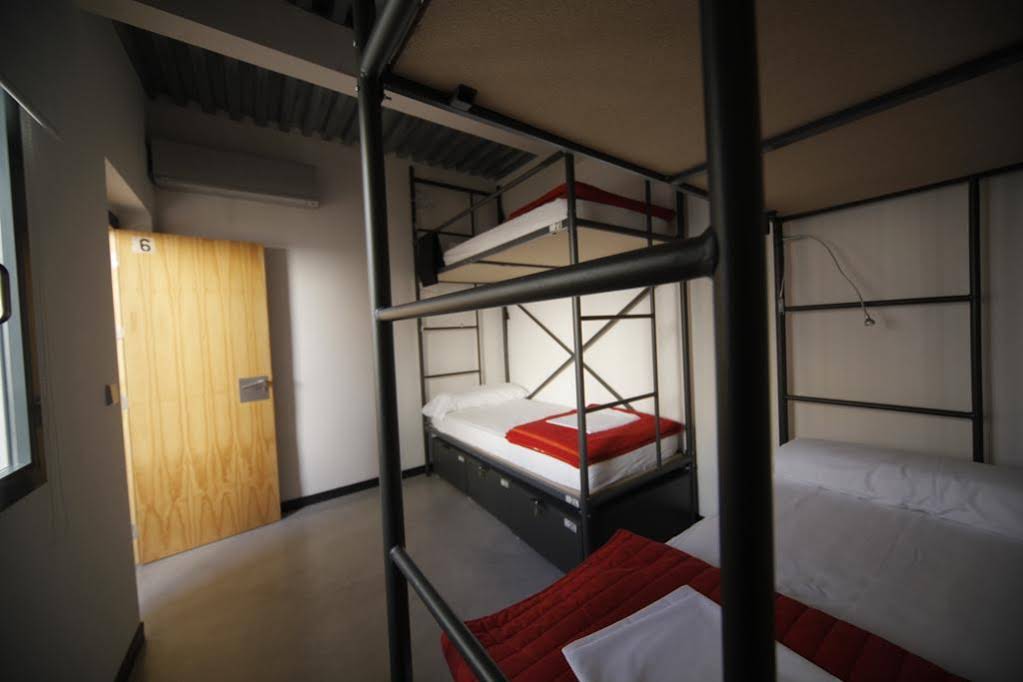 Traveller Box Hostel