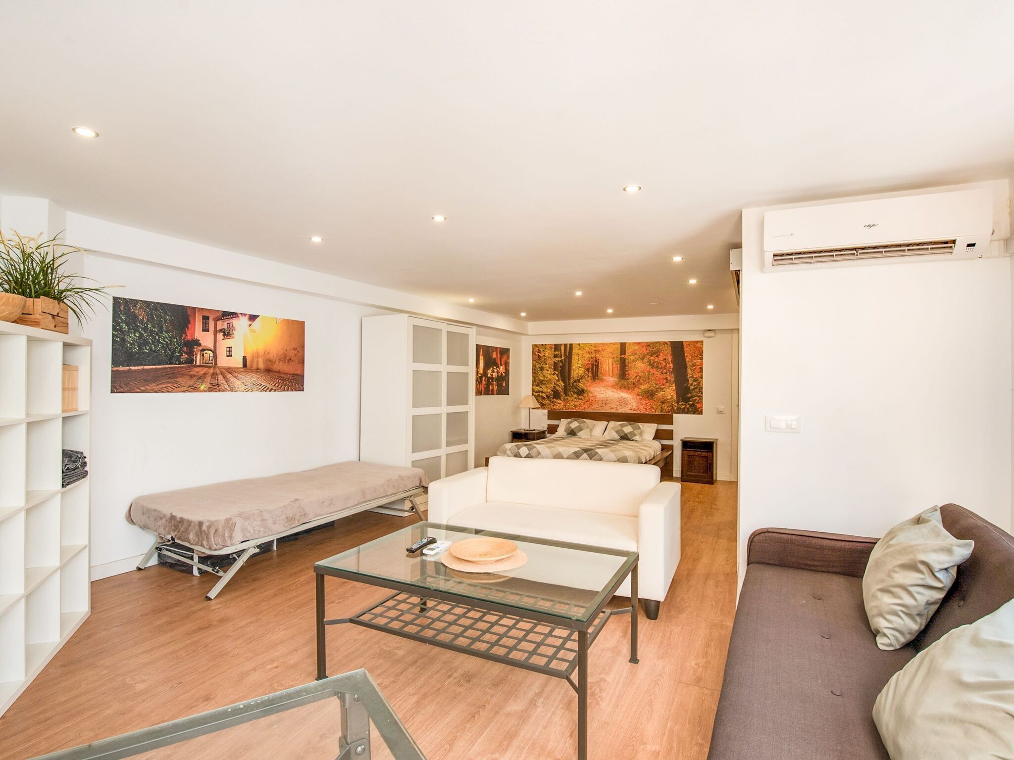 Radiant Holiday Home