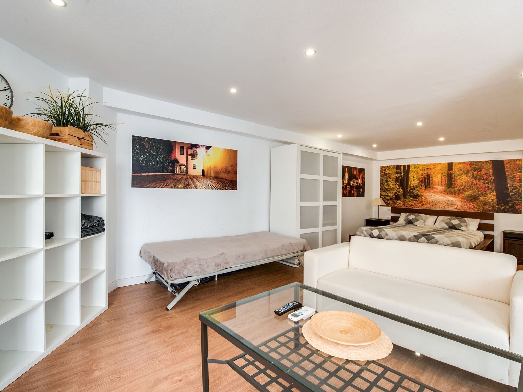 Radiant Holiday Home