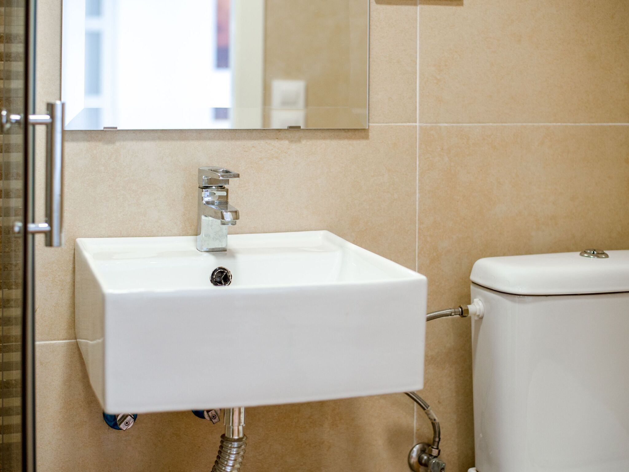 Radiant Holiday Home