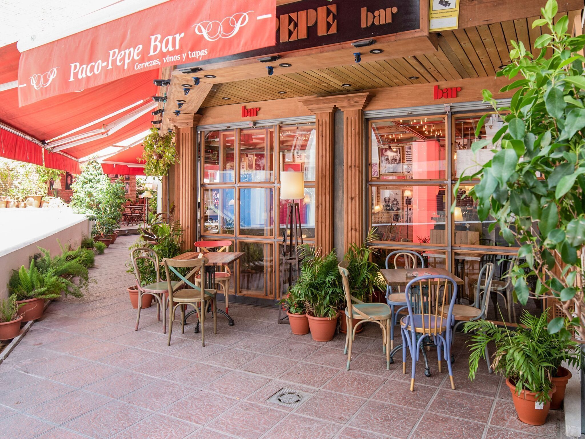 Radiant Holiday Home