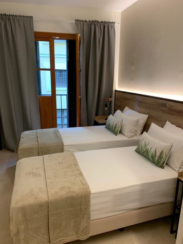 Sweet Sevilla Suites