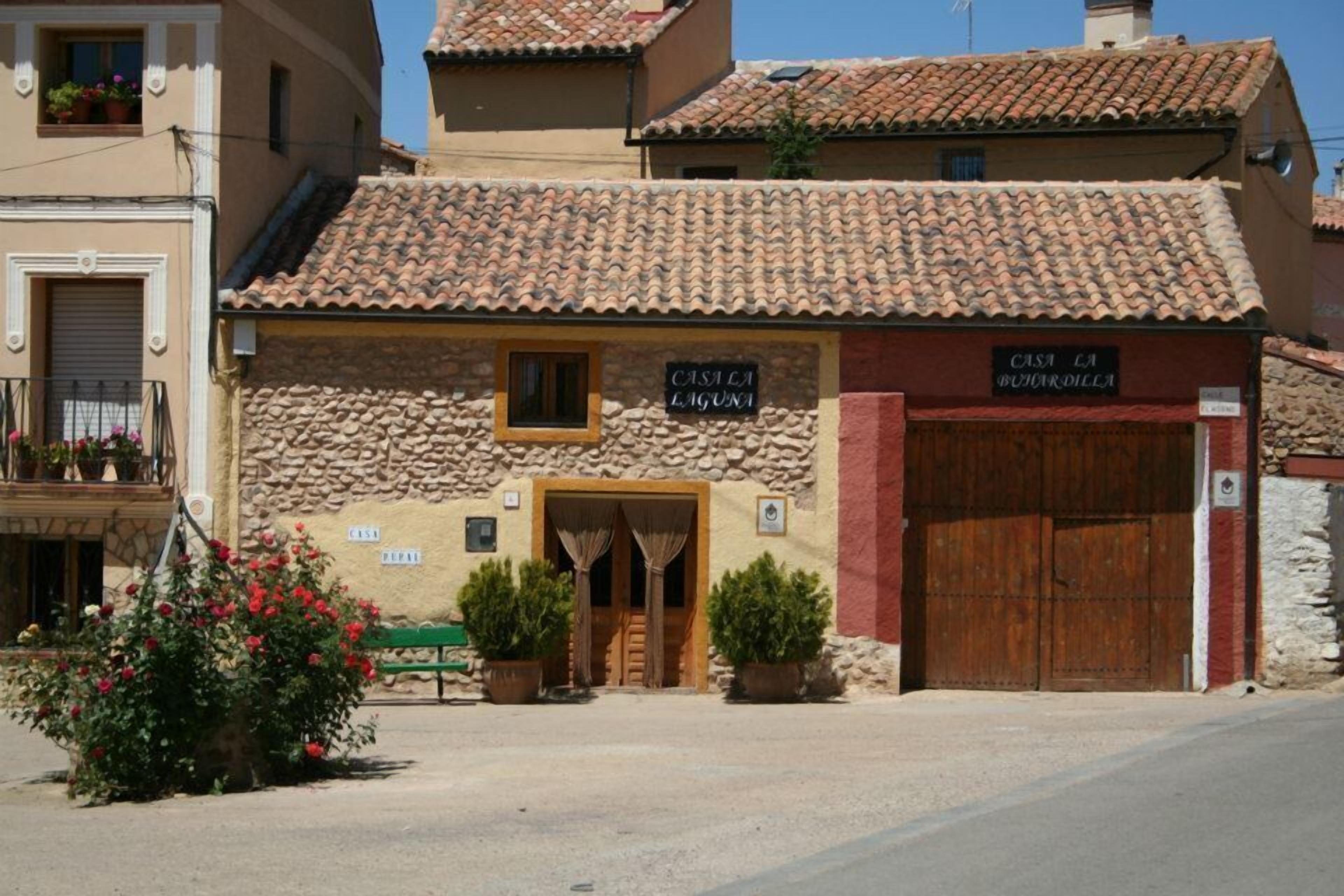 Casas Rurales La Laguna y La Buhardilla