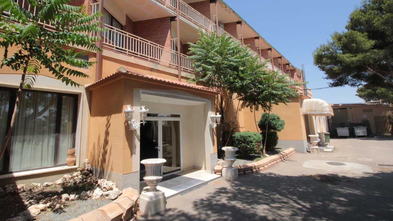 El Cisne Hotel