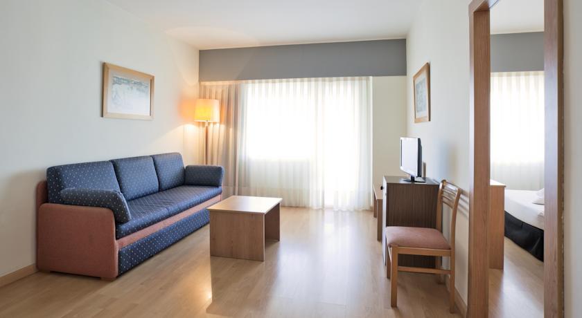 Hotel ILUNION Romareda