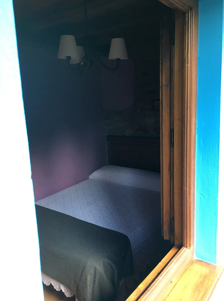 Apartamentos Rurales La Caviana