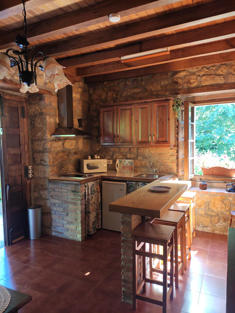 Apartamentos Rurales La Caviana