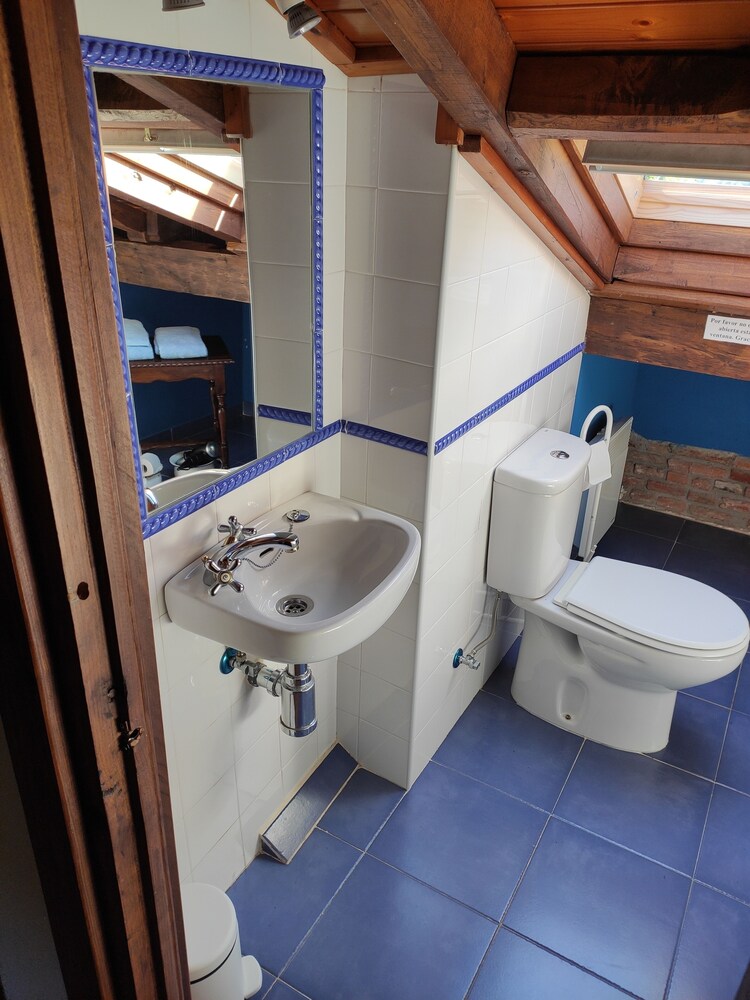 Apartamentos Rurales La Caviana