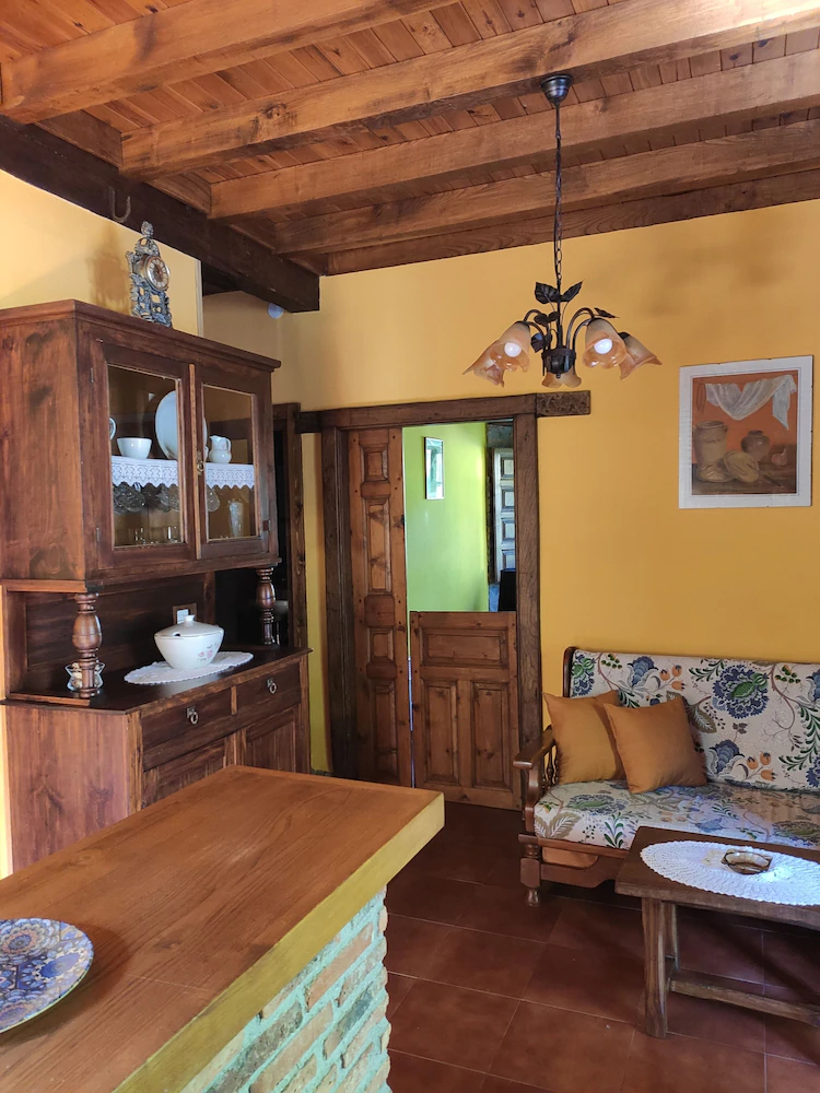 Apartamentos Rurales La Caviana