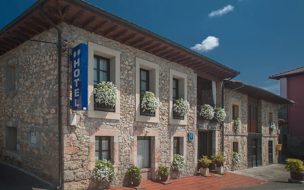 Hotel Corru San Pumes