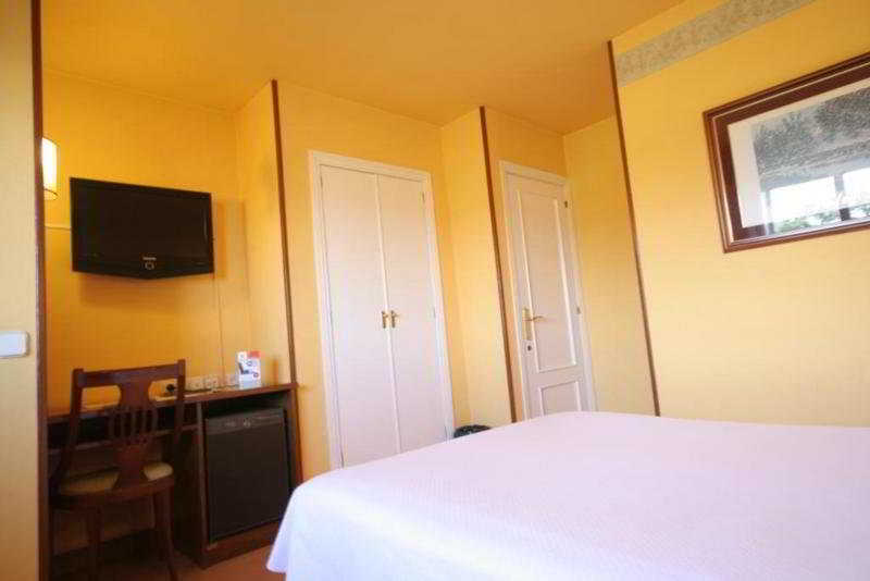 B&B Hotel Oviedo