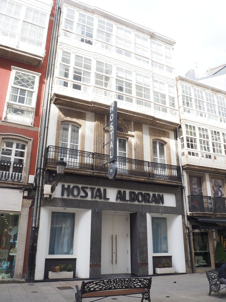 Hostal Alda Alborán Rooms