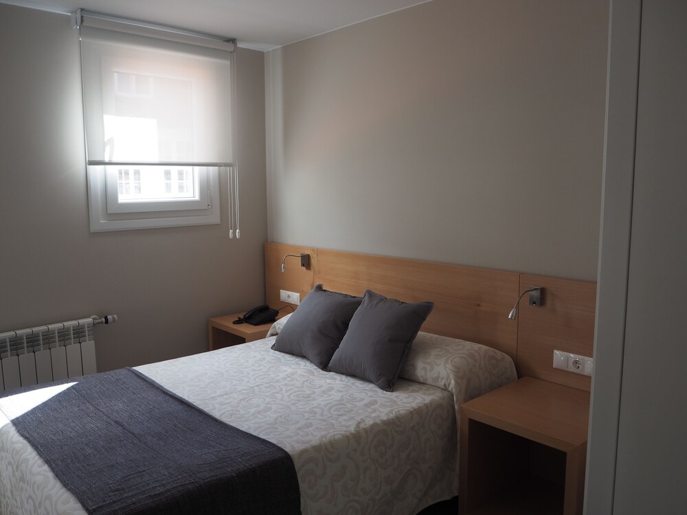 Hostal Alda Alborán Rooms