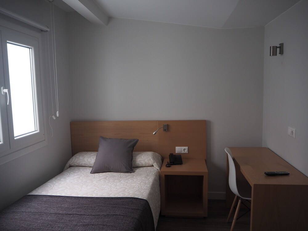 Hostal Alda Alborán Rooms
