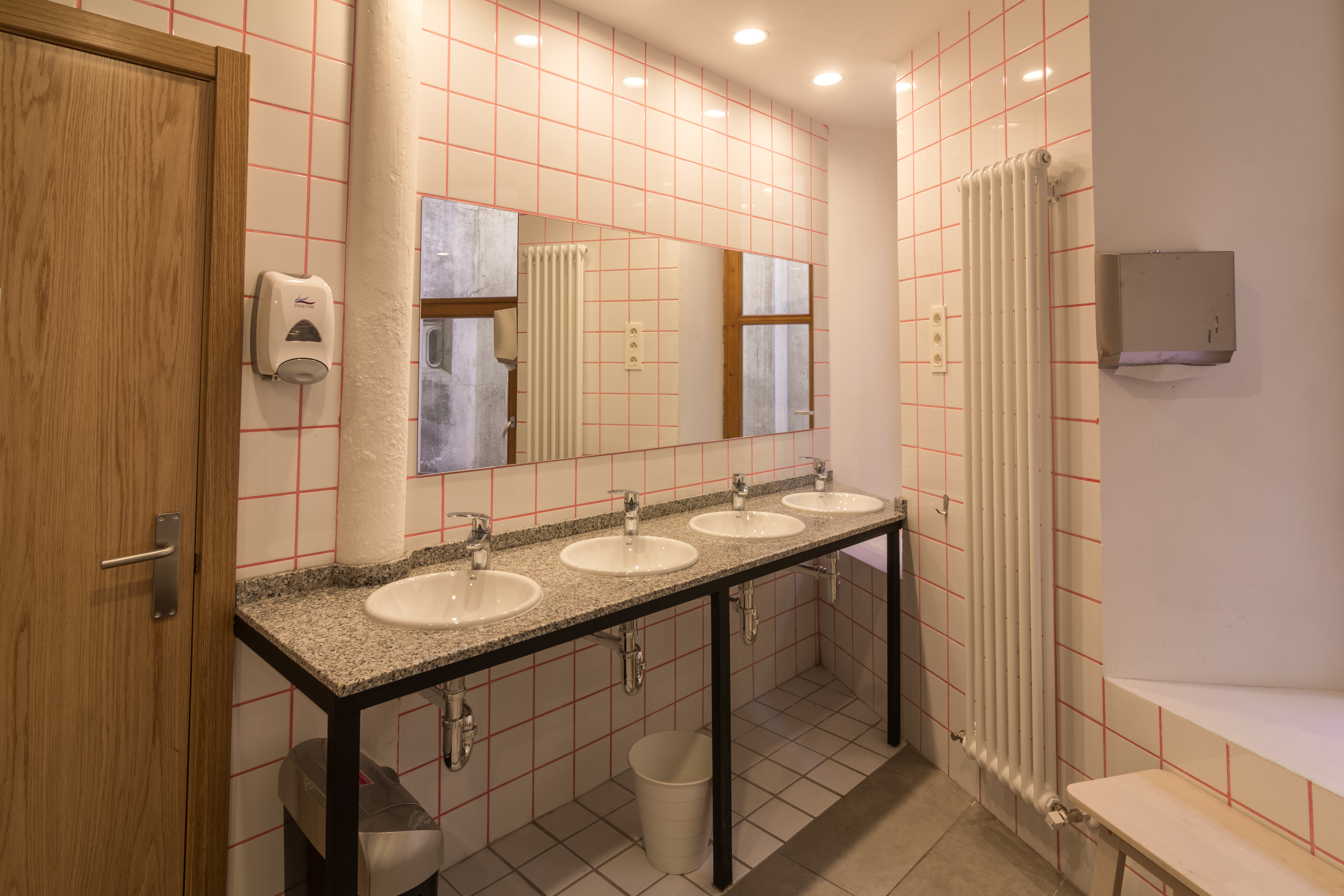 Bcool Bilbao Hostel