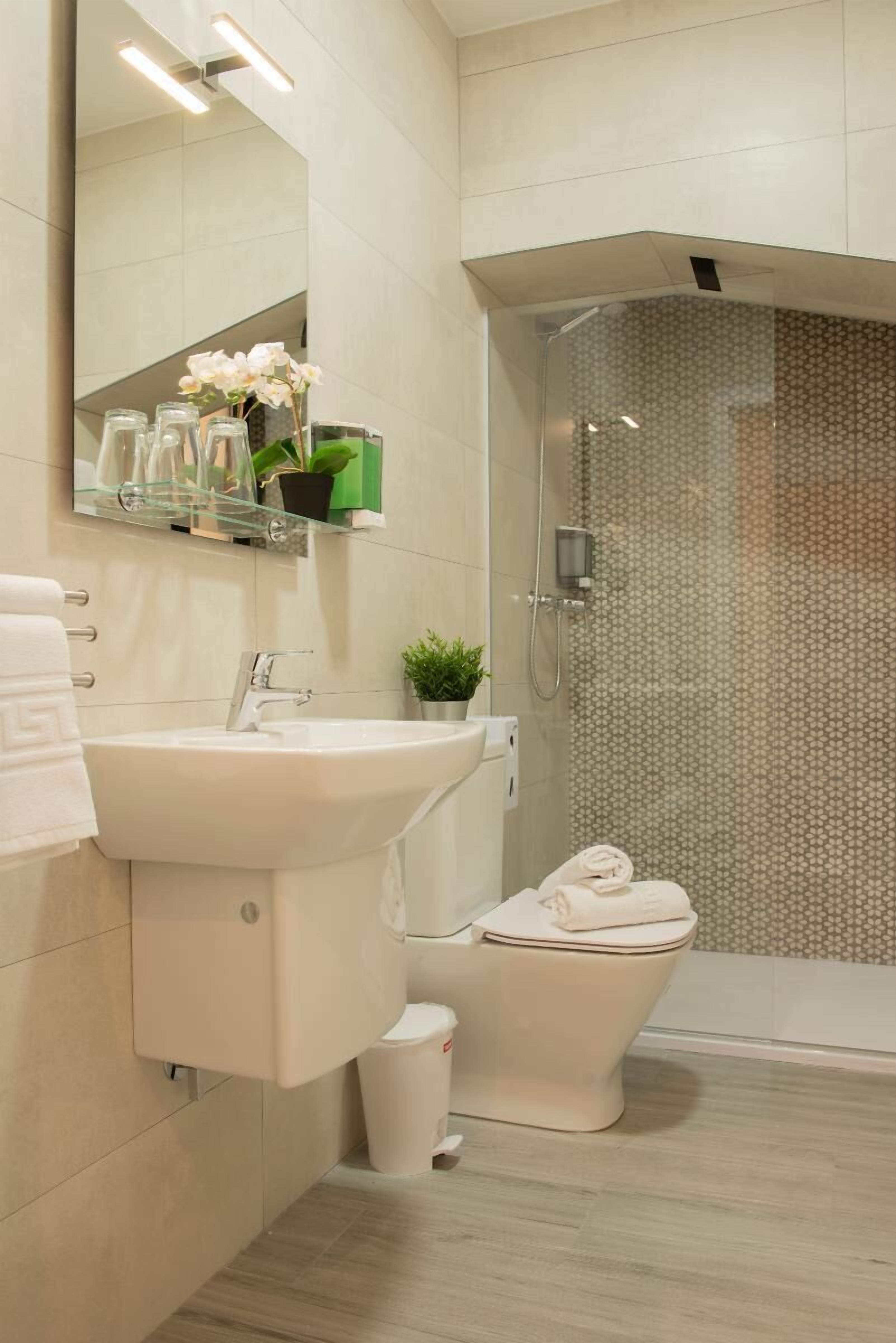 Bilbao Rooms & Kitchen Zorroza