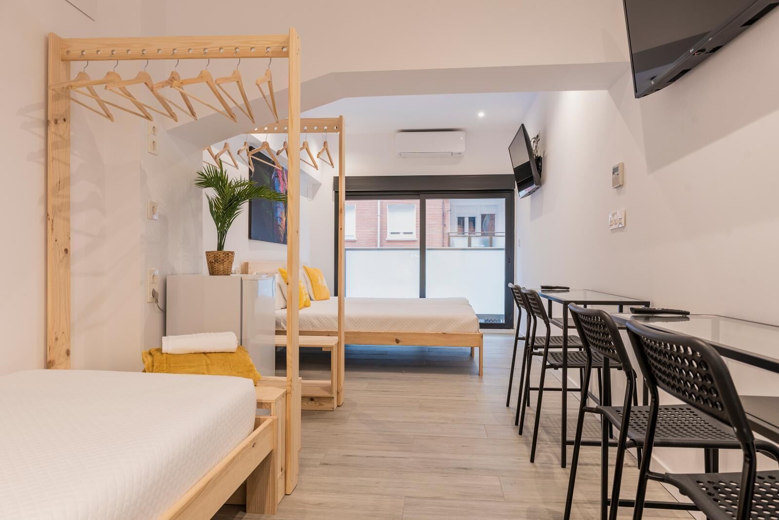 Bilbao Rooms & Kitchen Zorroza