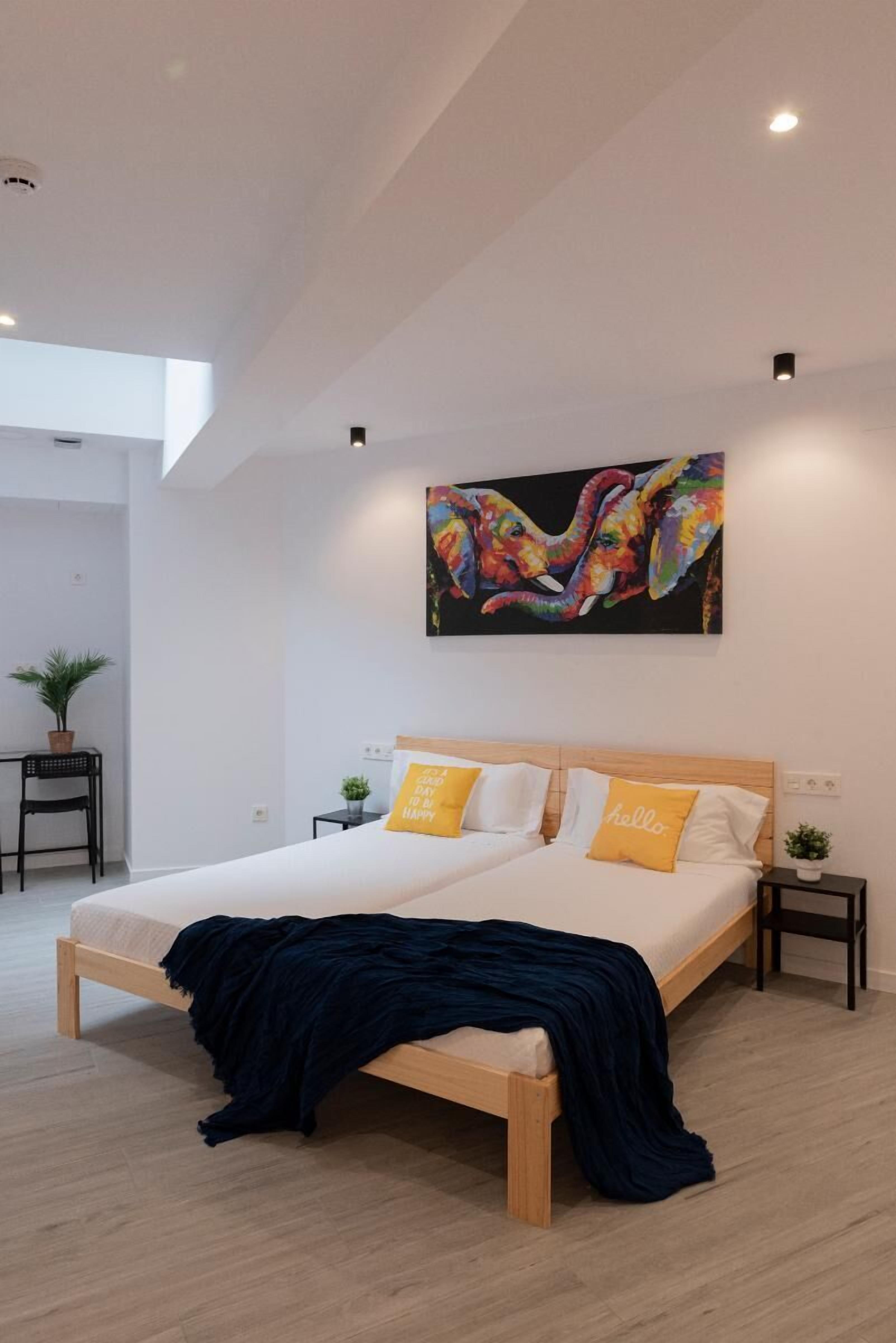 Bilbao Rooms & Kitchen Zorroza