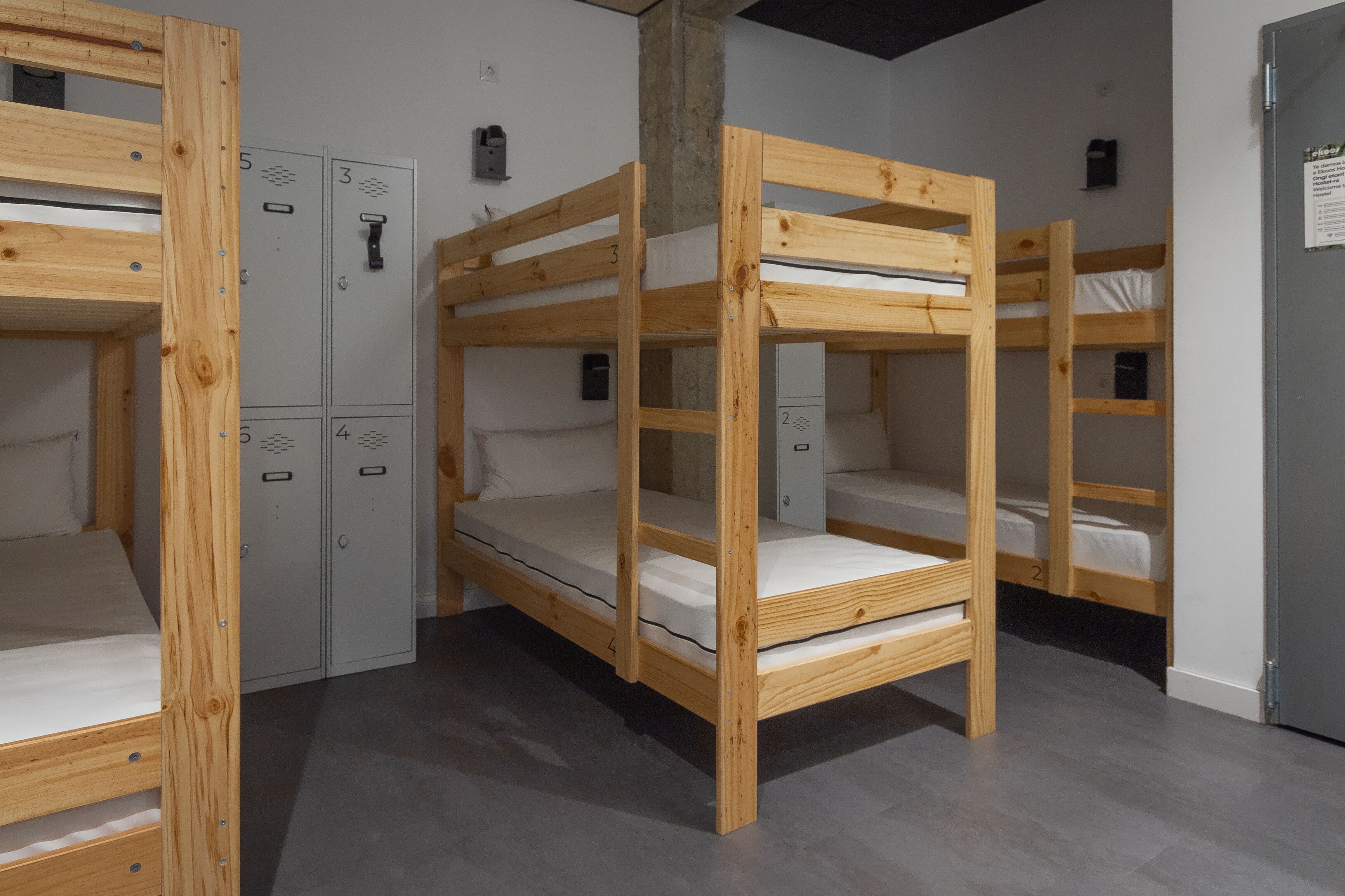 Ekoos Hostel