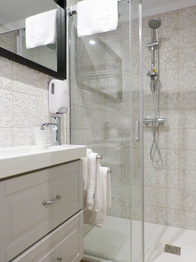 Pension Luxury Lo Bilbao