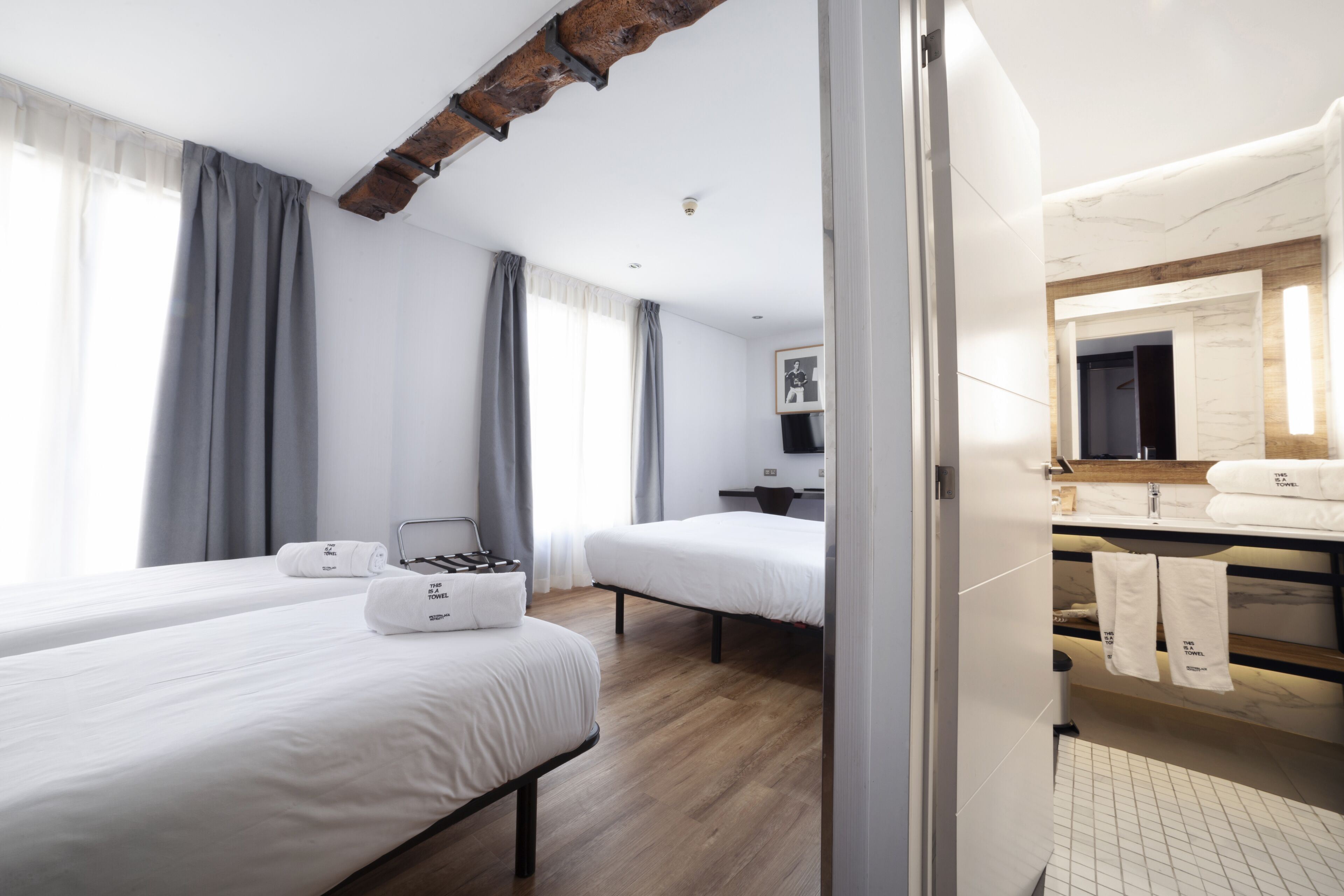 Petit Palace Arana