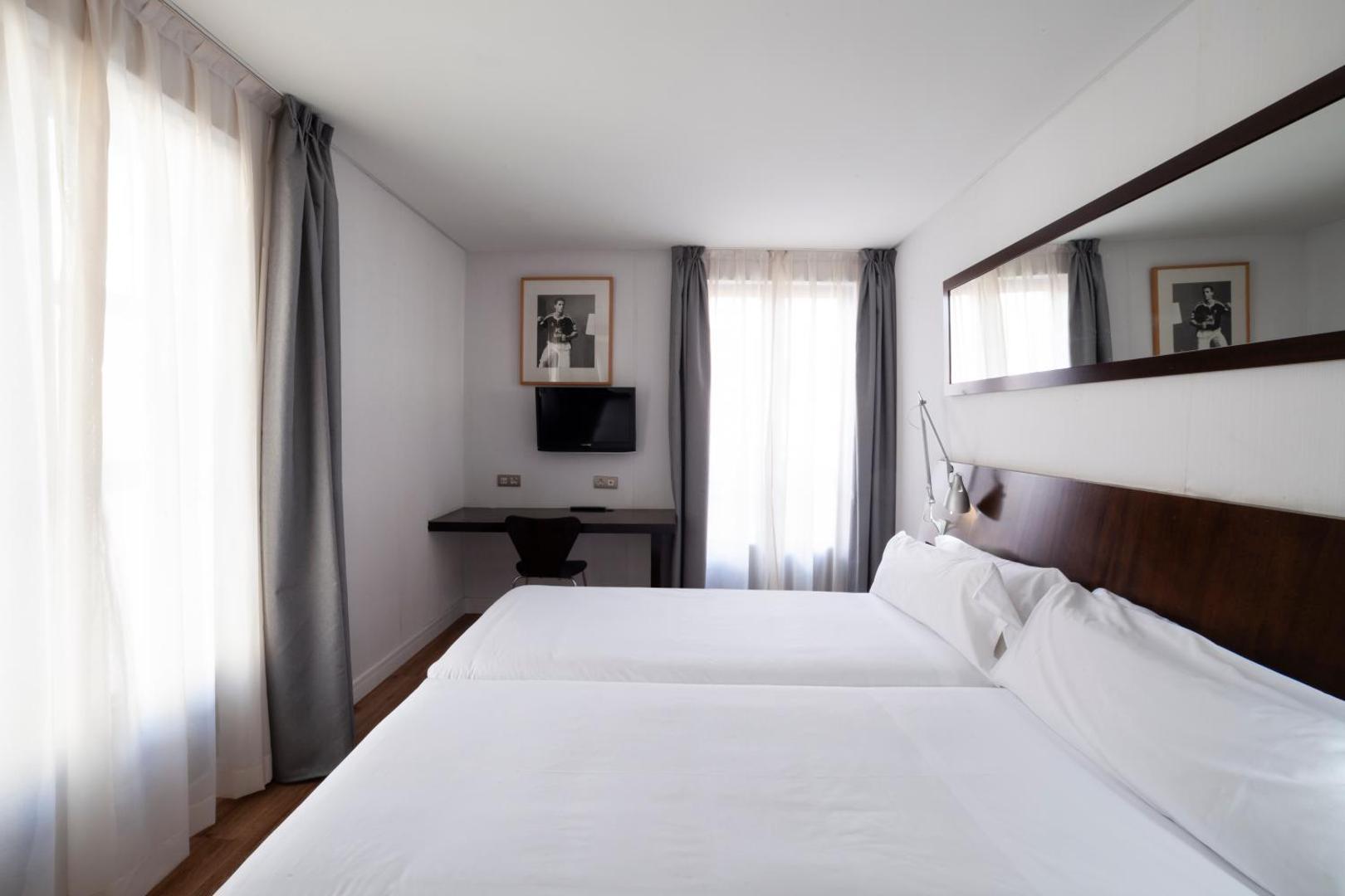 Petit Palace Arana