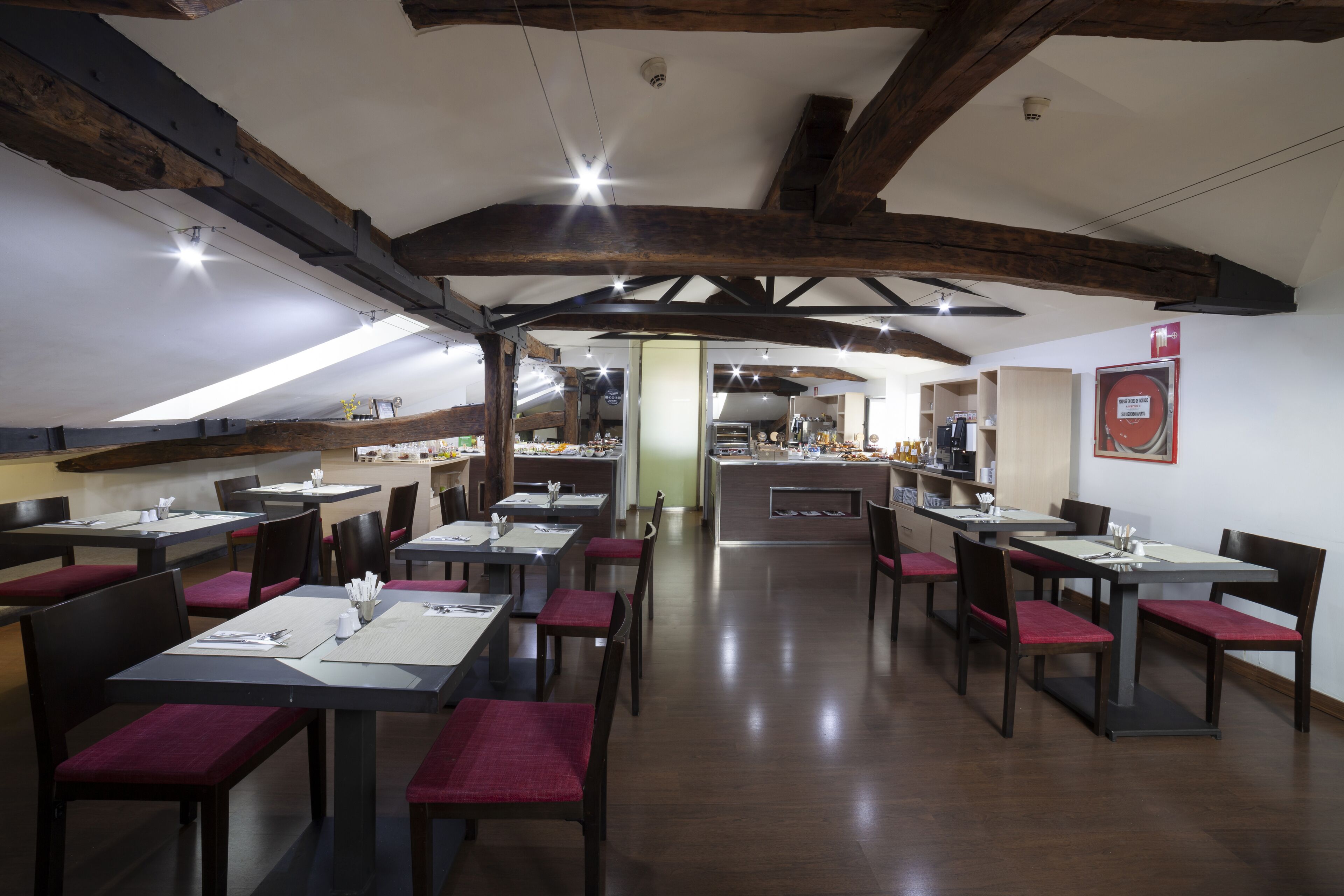 Petit Palace Arana